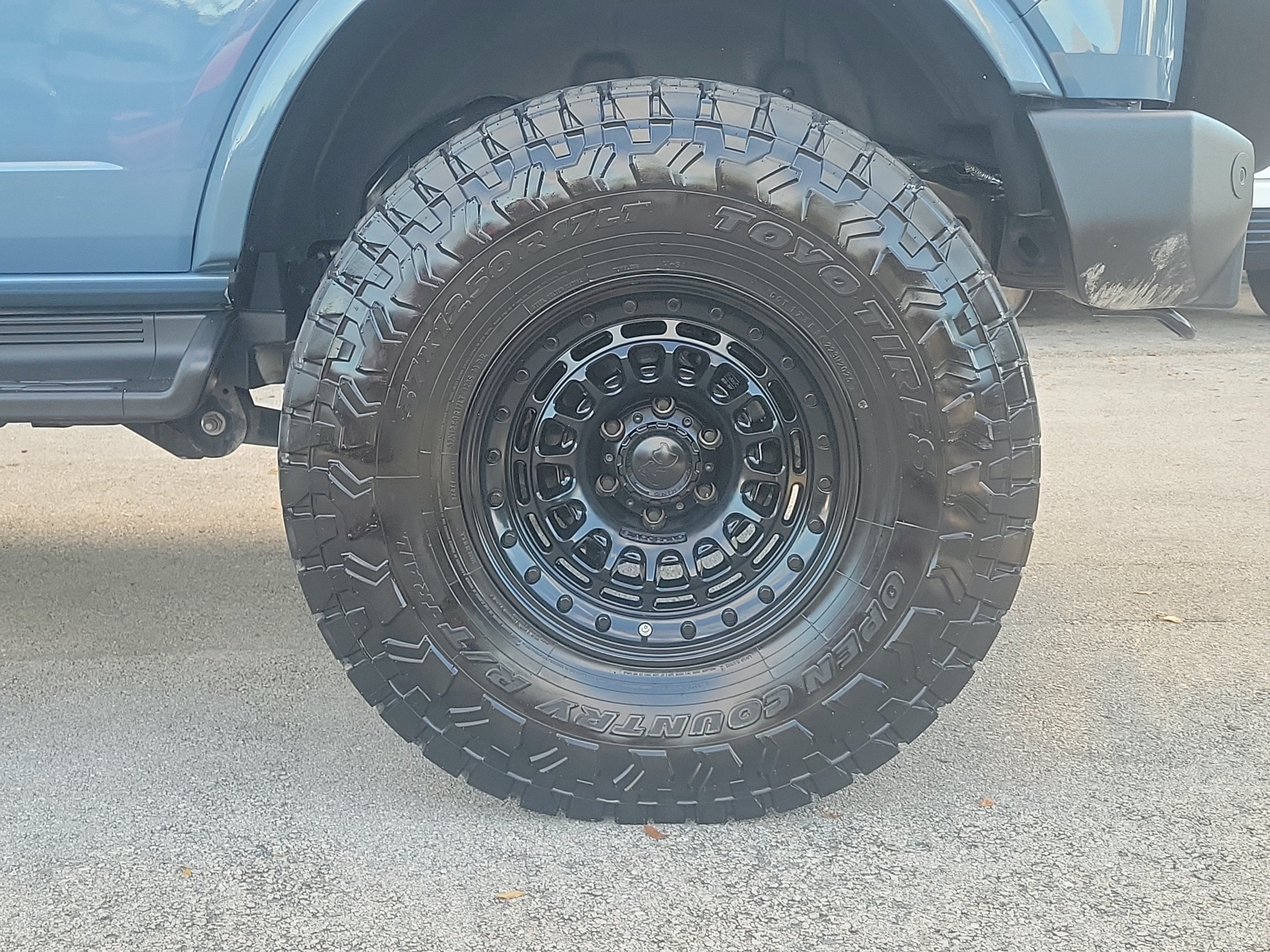 2025 Ford Bronco Outer Banks 4WD