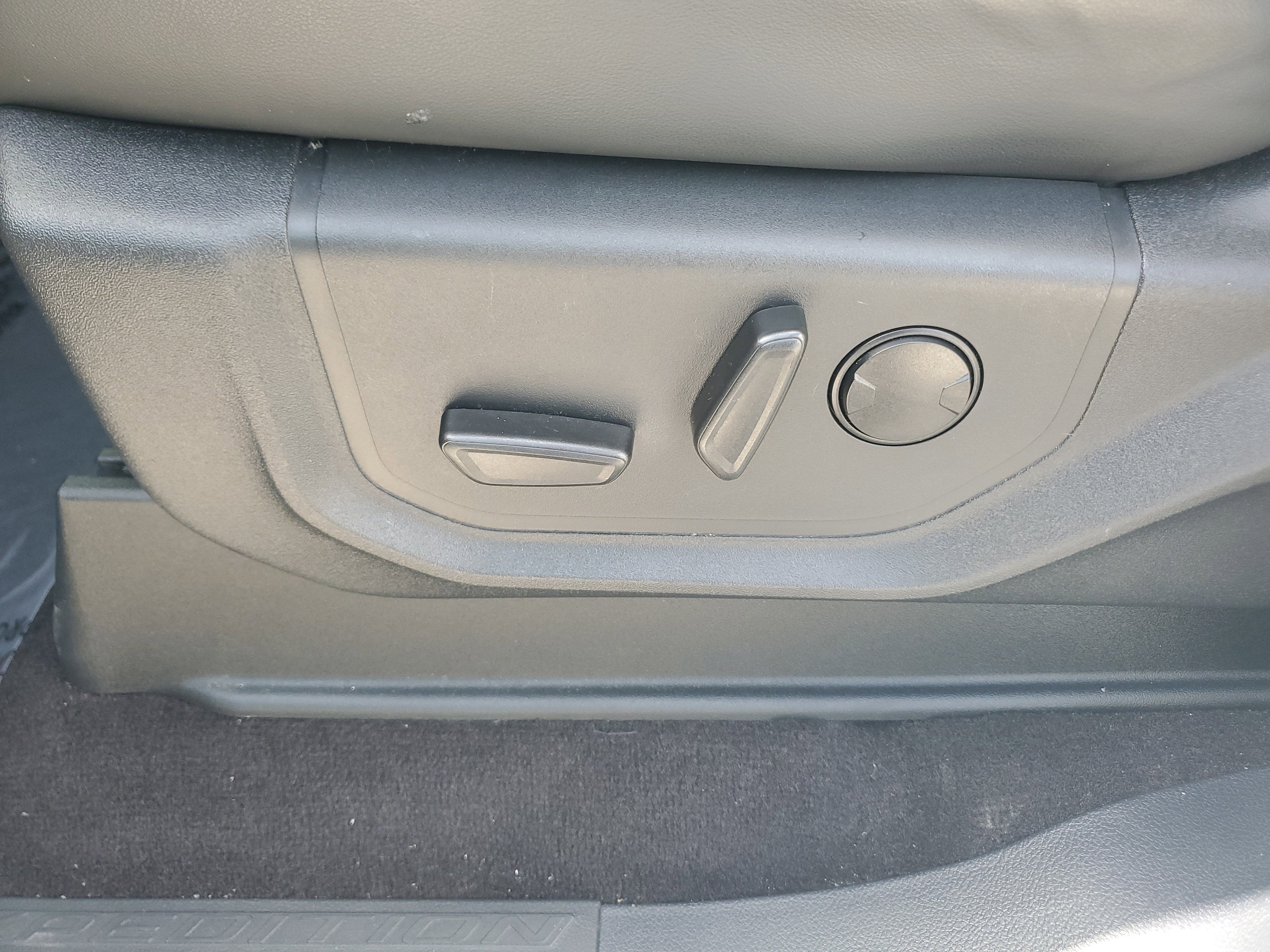 2023 Ford Expedition Max XLT