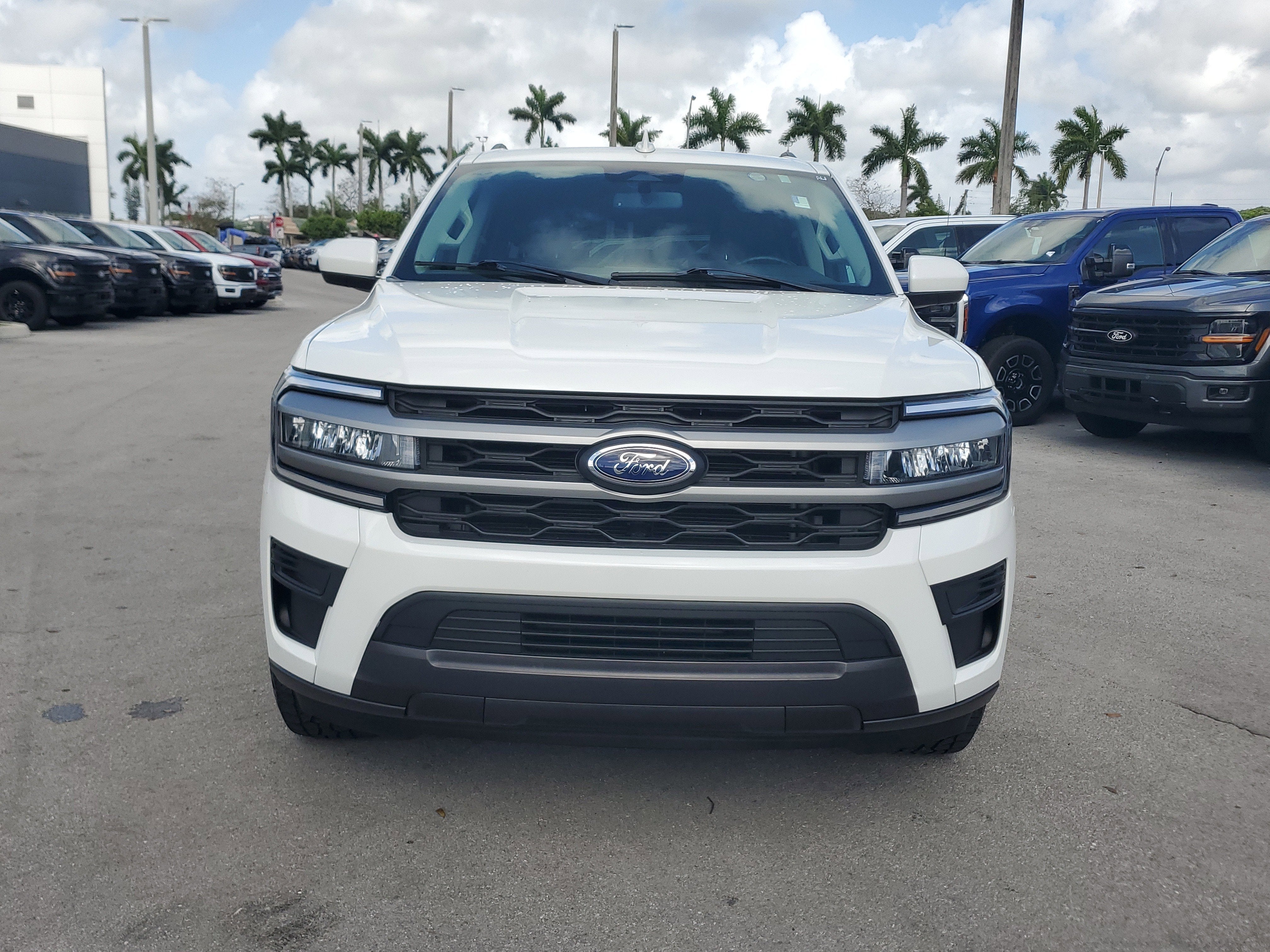 2023 Ford Expedition Max XLT