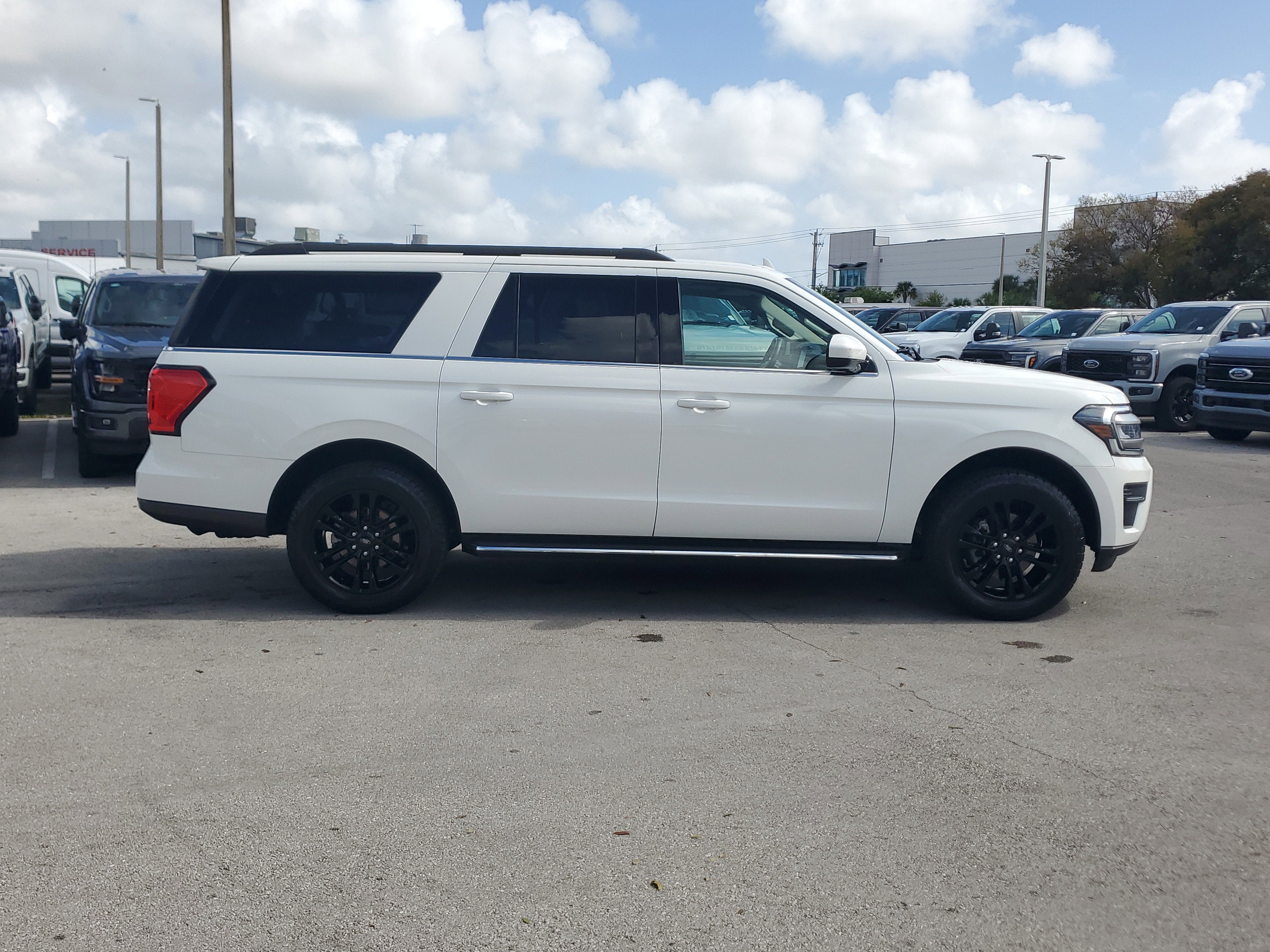 2023 Ford Expedition Max XLT