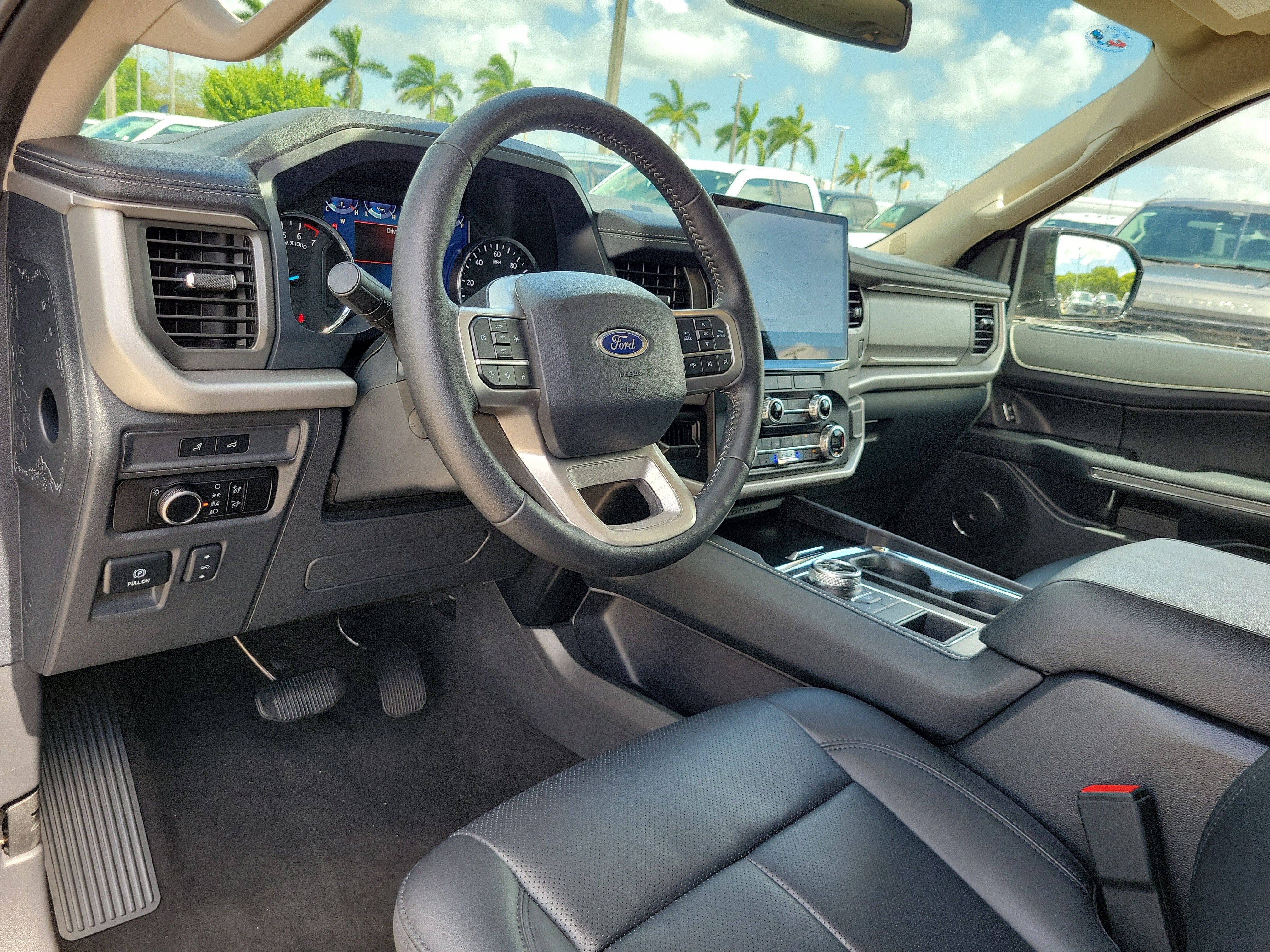 2024 Ford Expedition Max XLT