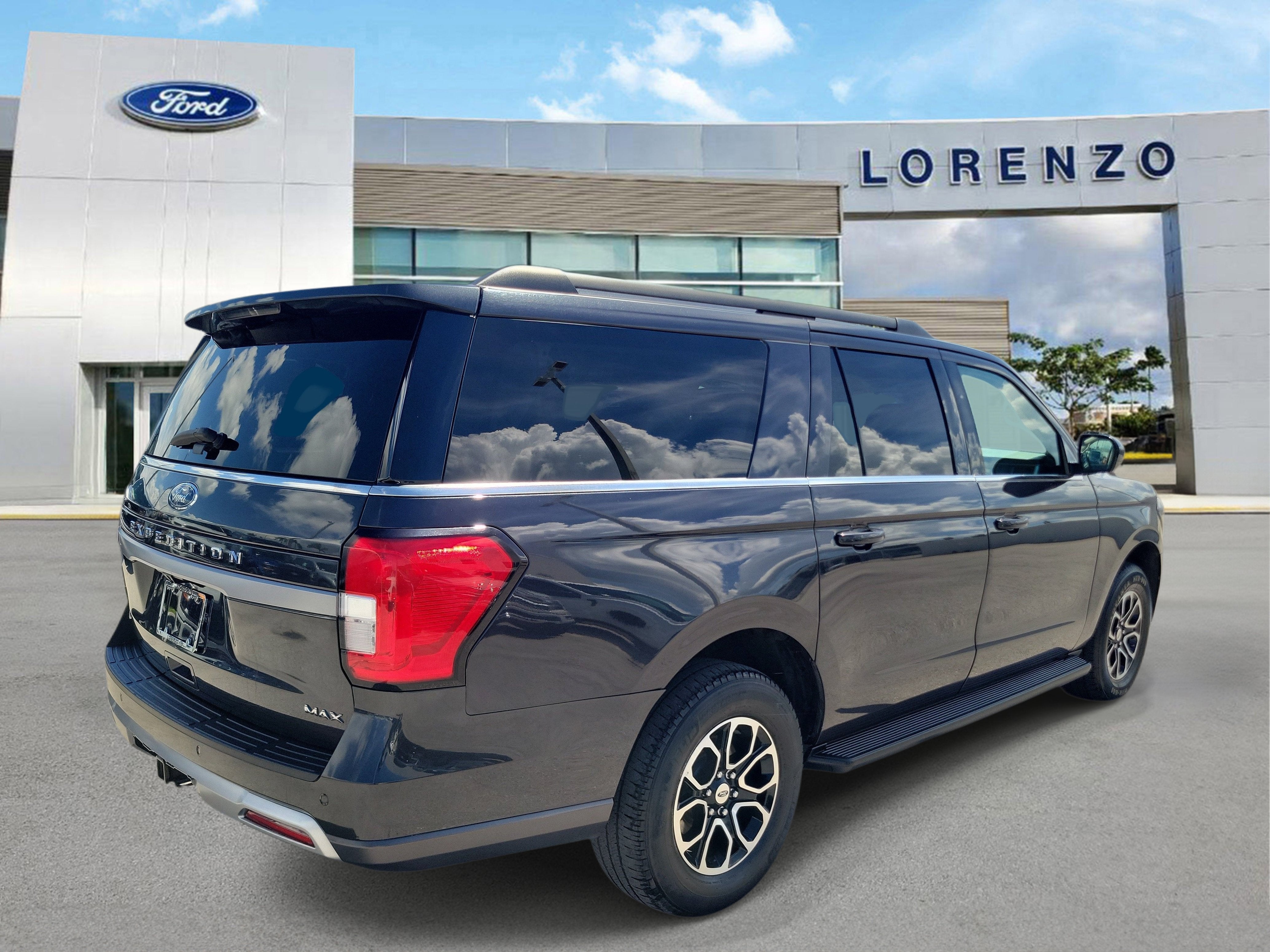 2024 Ford Expedition Max XLT
