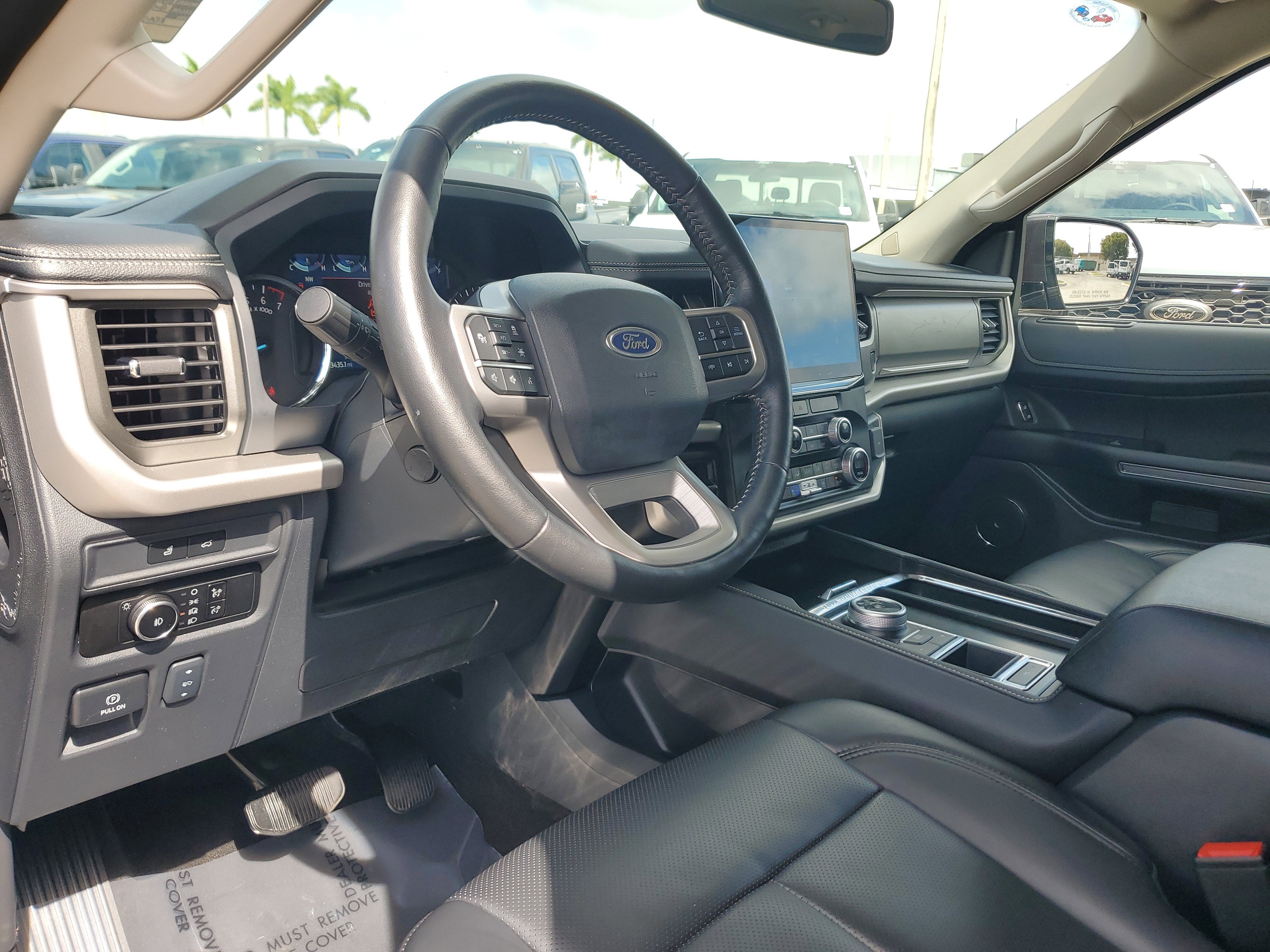 2024 Ford Expedition XLT