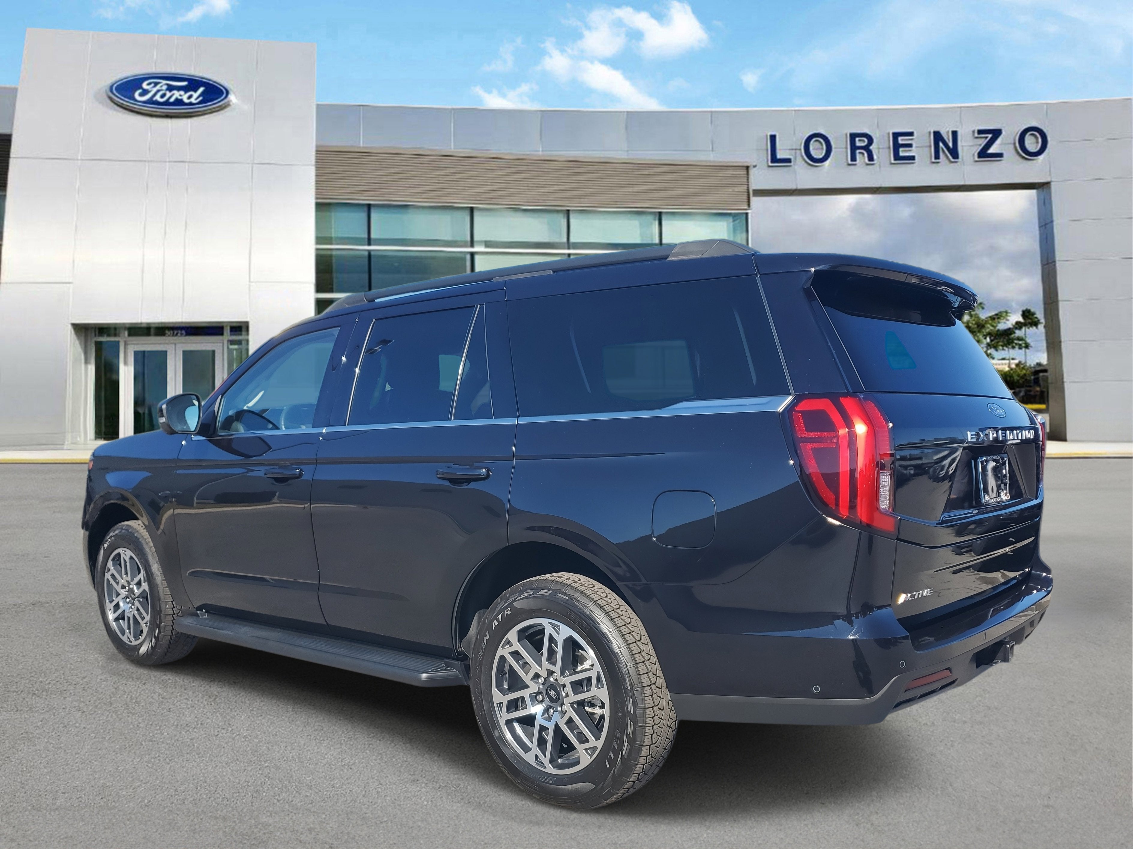 2025 Ford Expedition Active