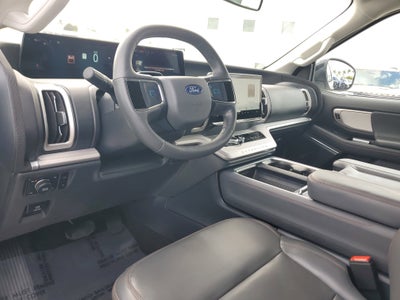 2025 Ford Expedition Active 4WD