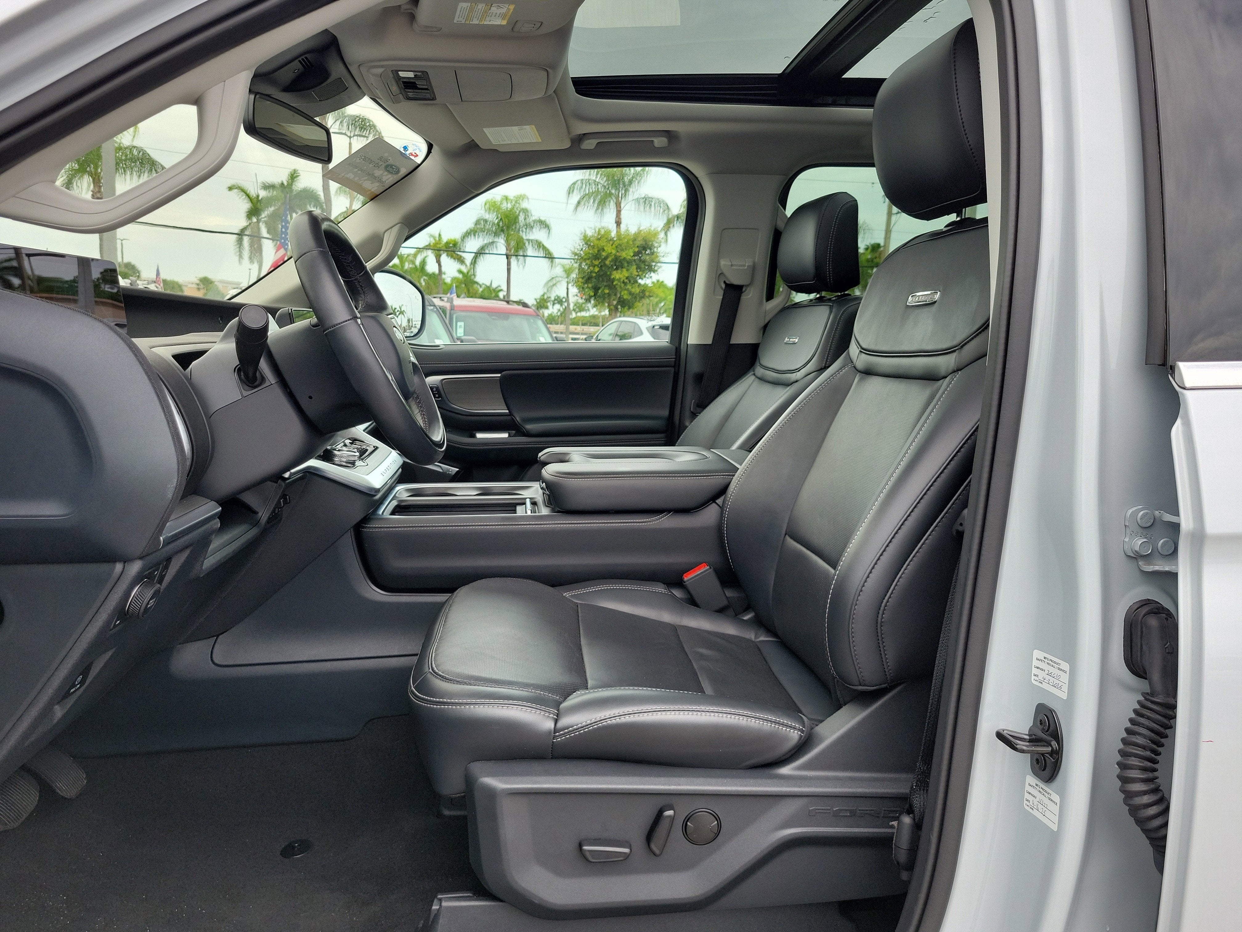 2025 Ford Expedition Platinum 4WD