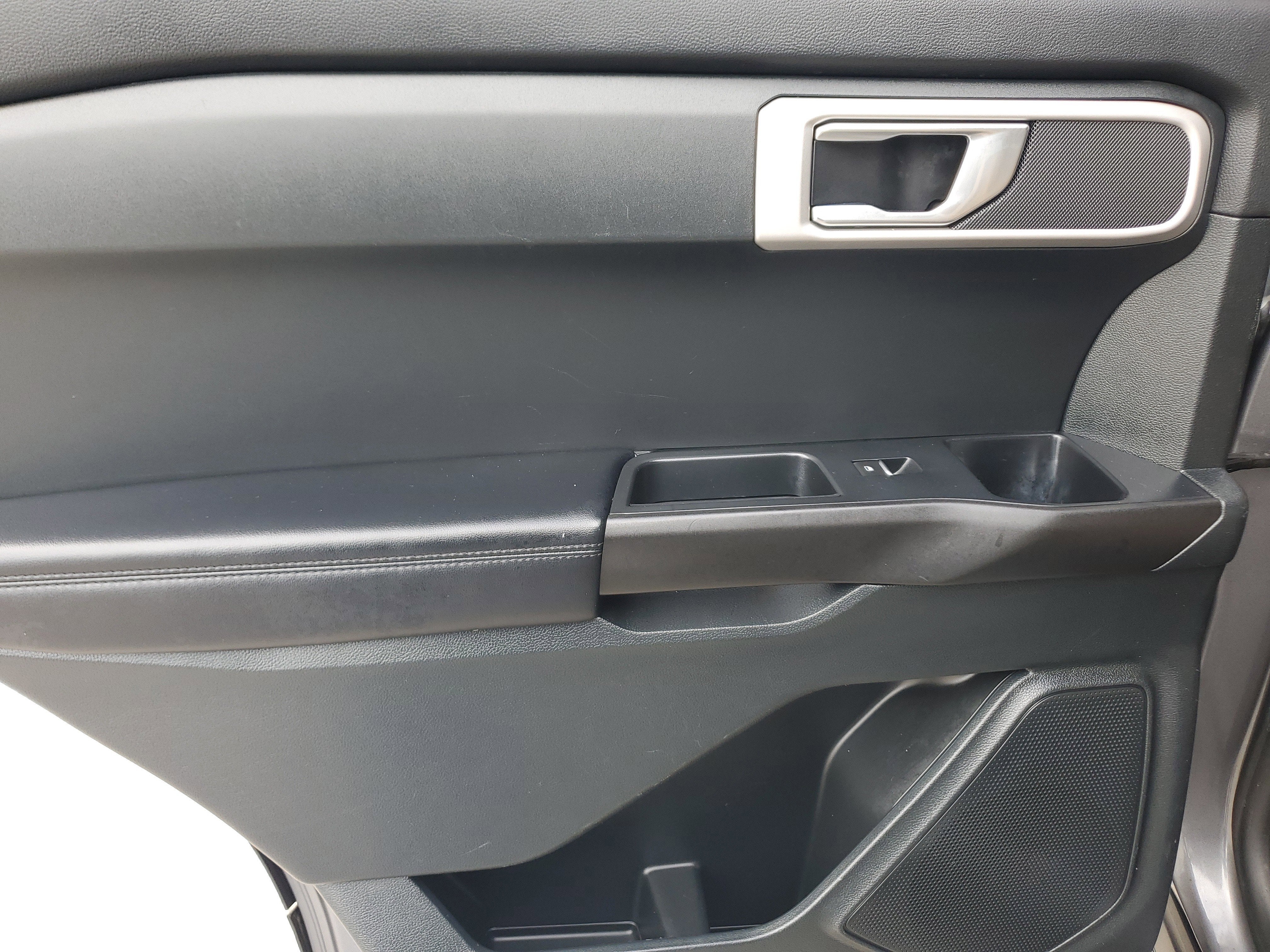 2021 Ford Explorer Base