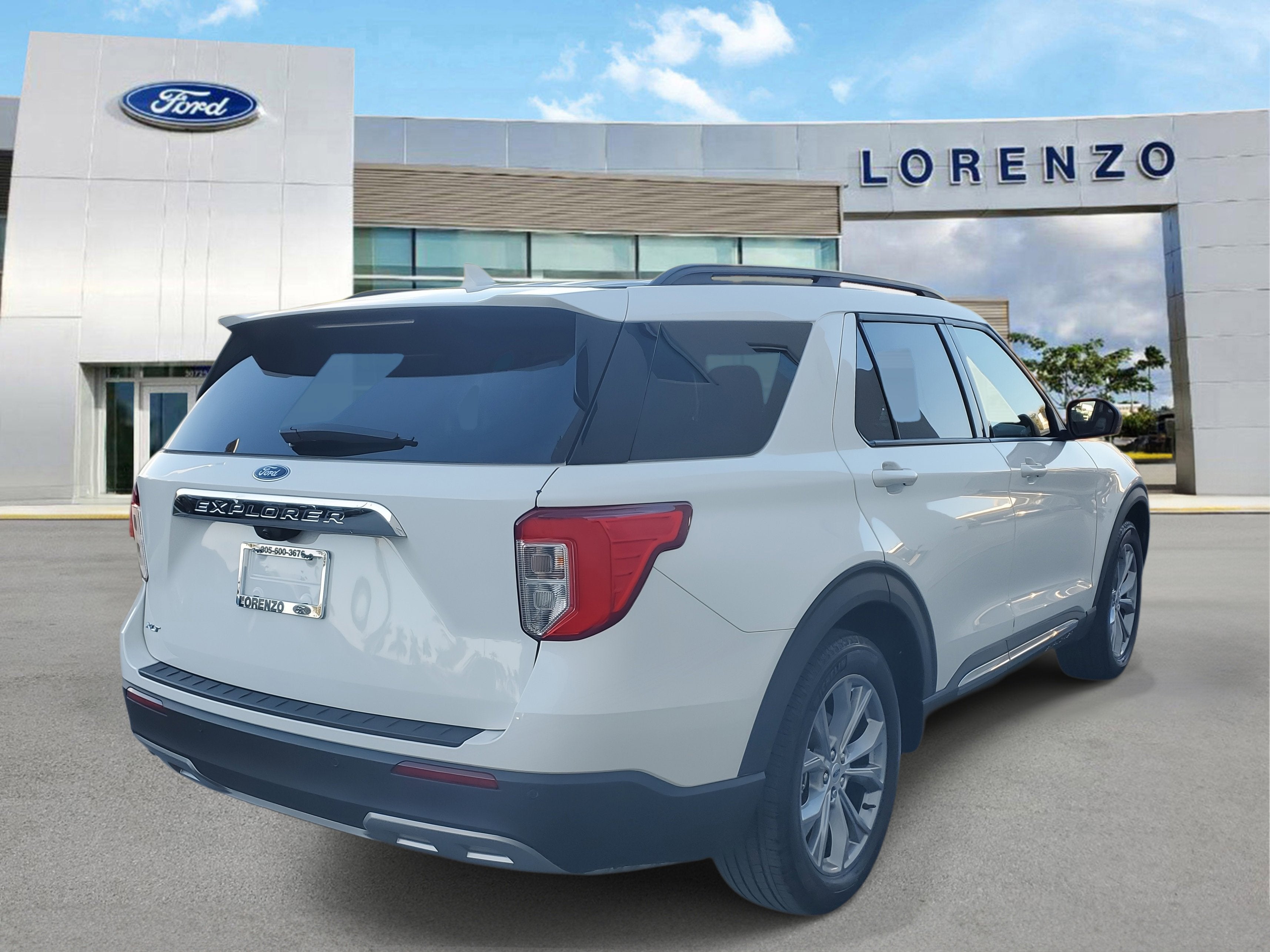 2023 Ford Explorer XLT