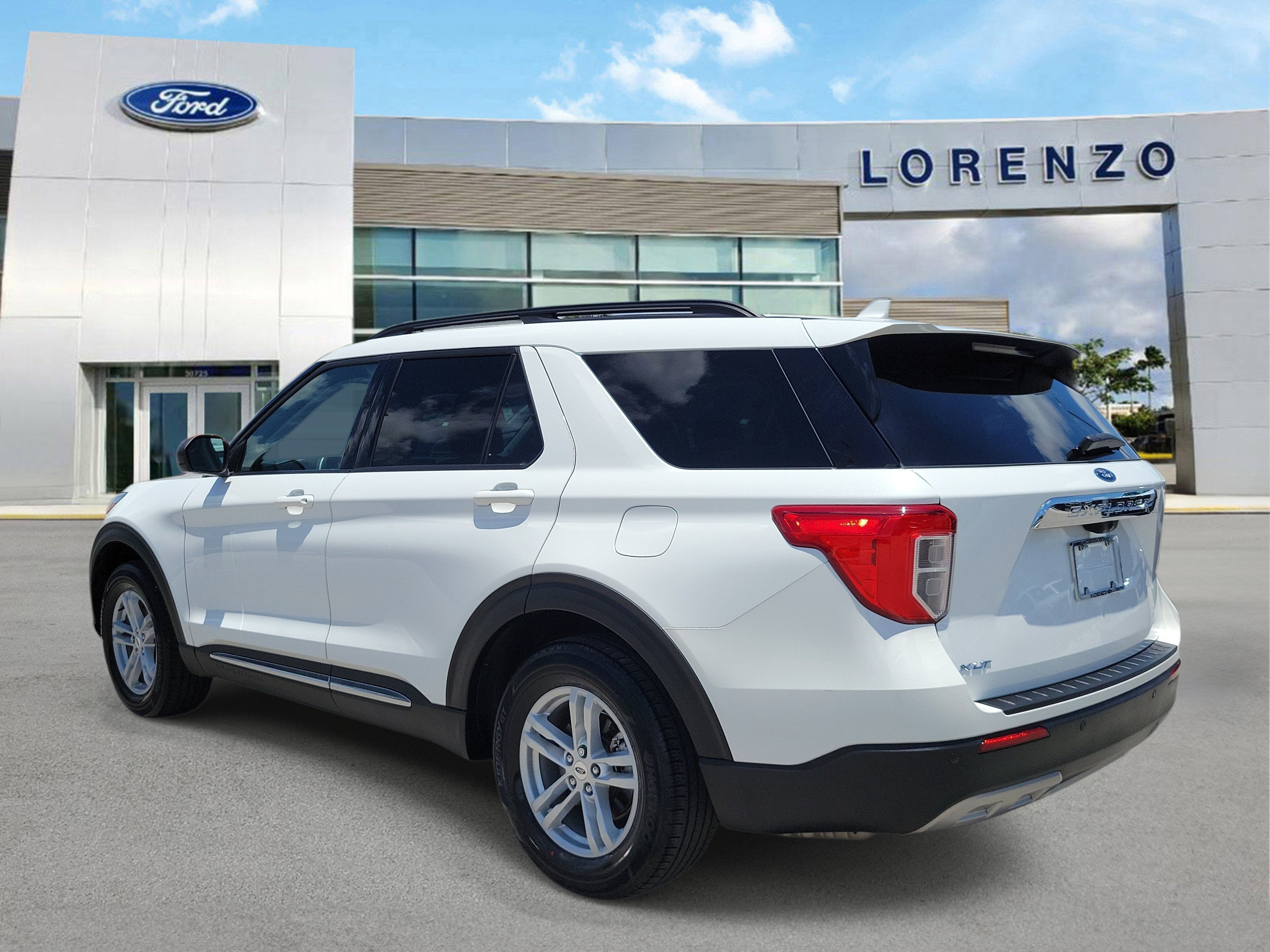 2023 Ford Explorer XLT