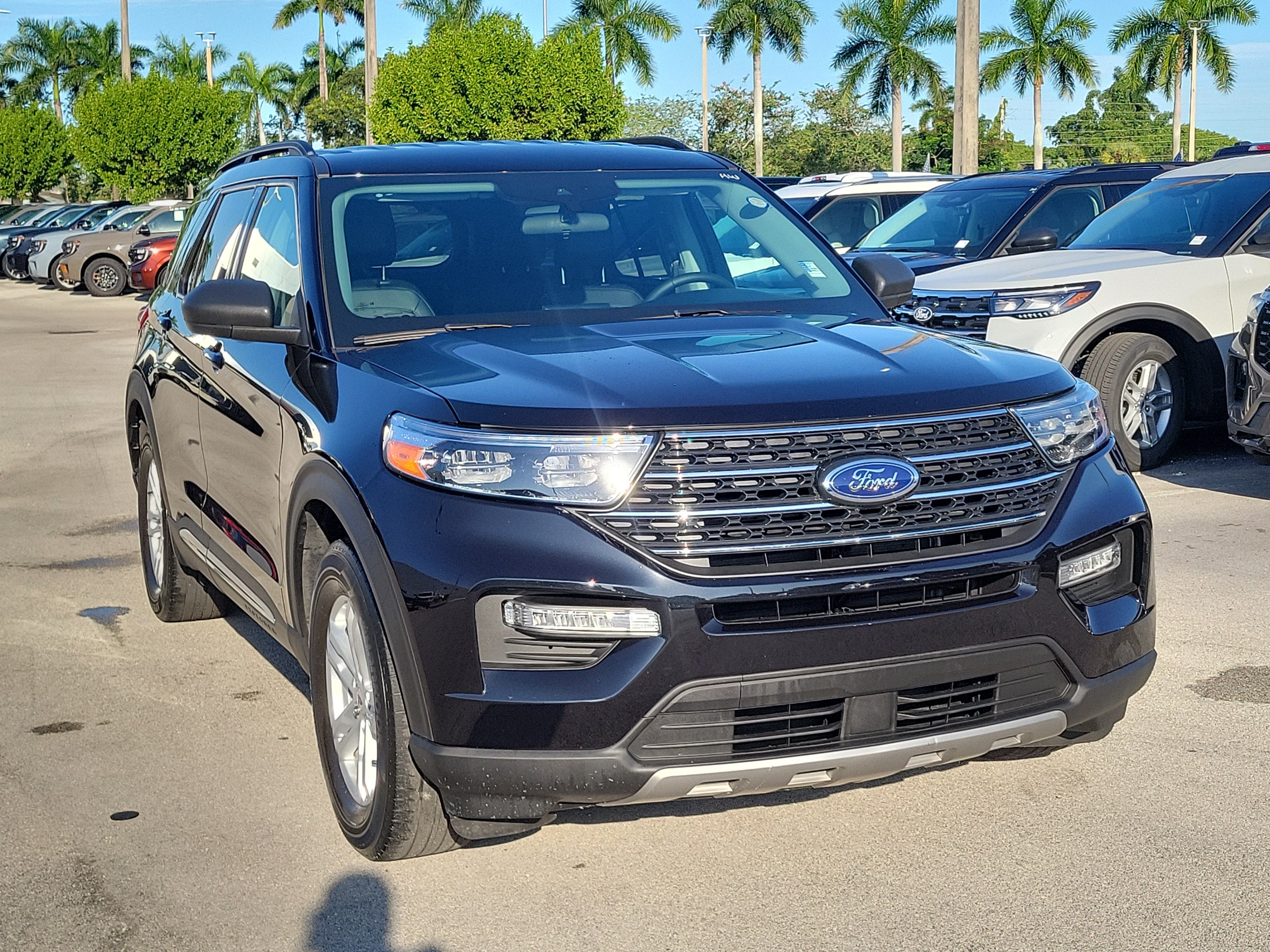 2023 Ford Explorer XLT