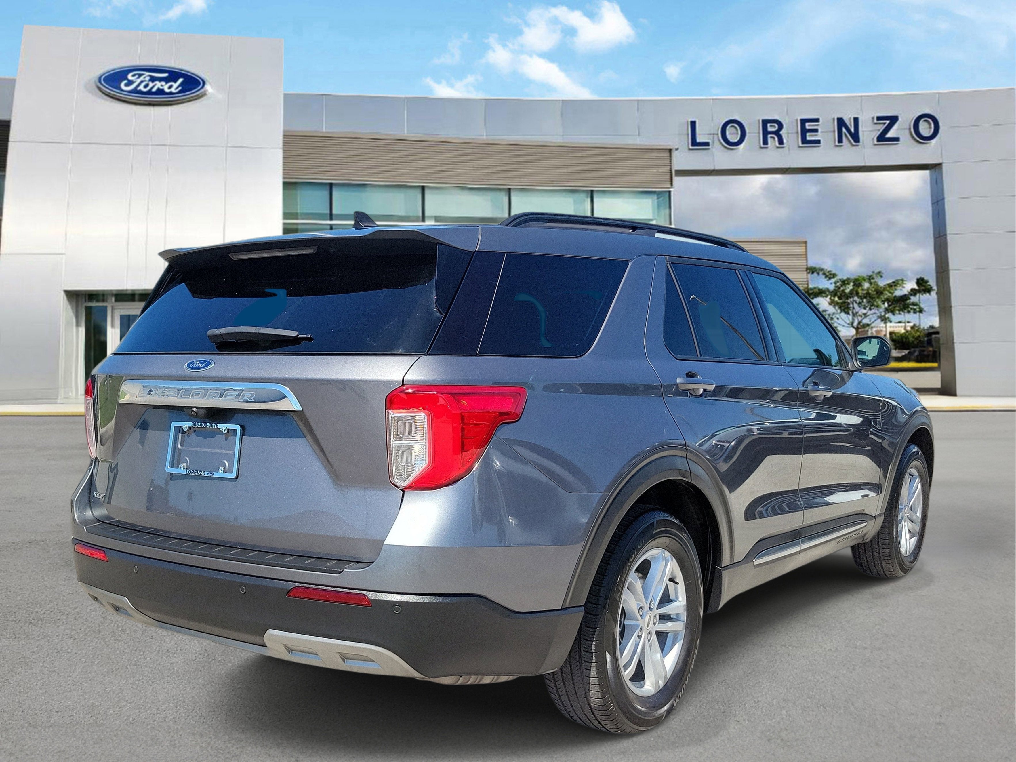 2024 Ford Explorer XLT