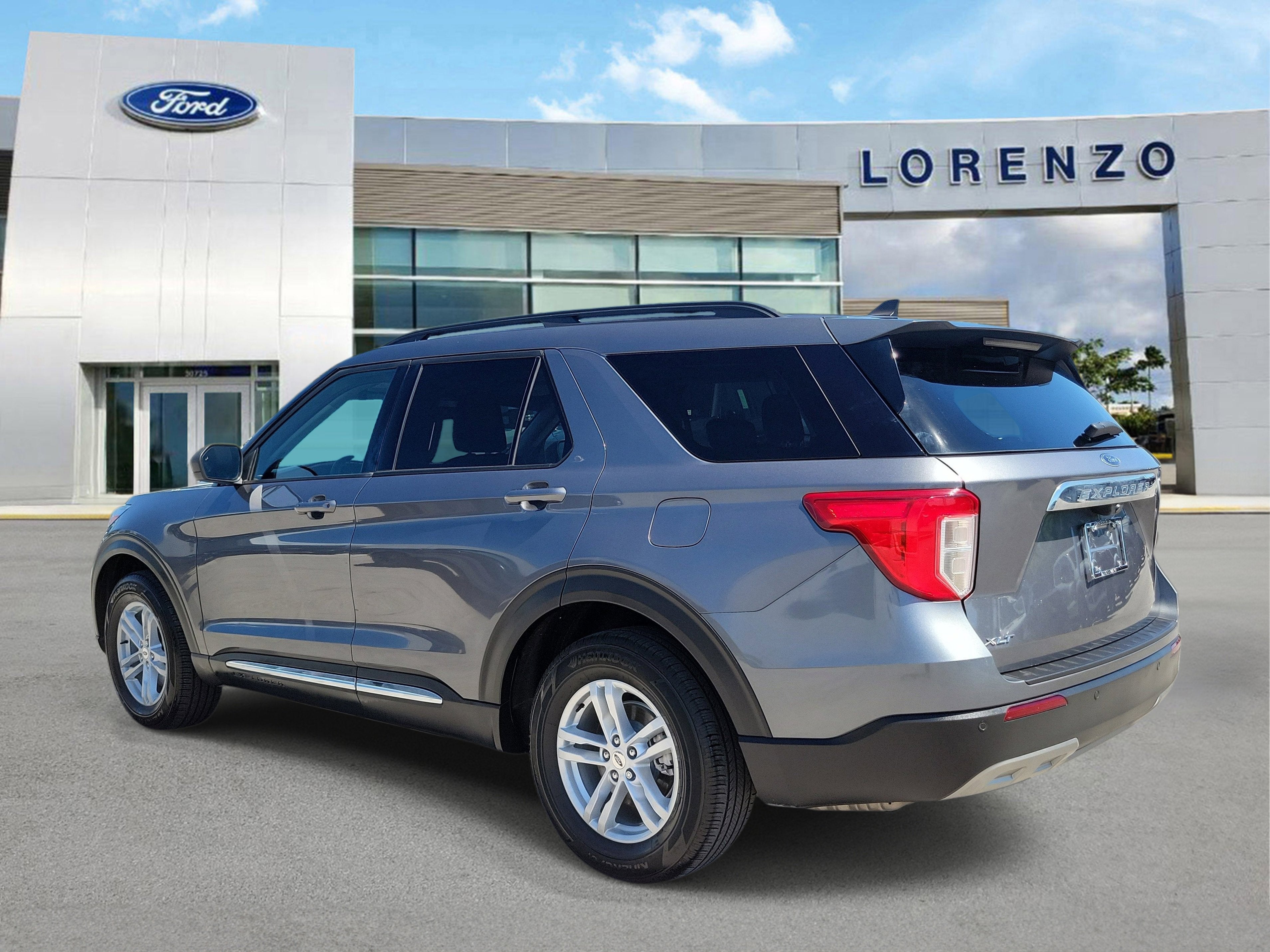 2024 Ford Explorer XLT