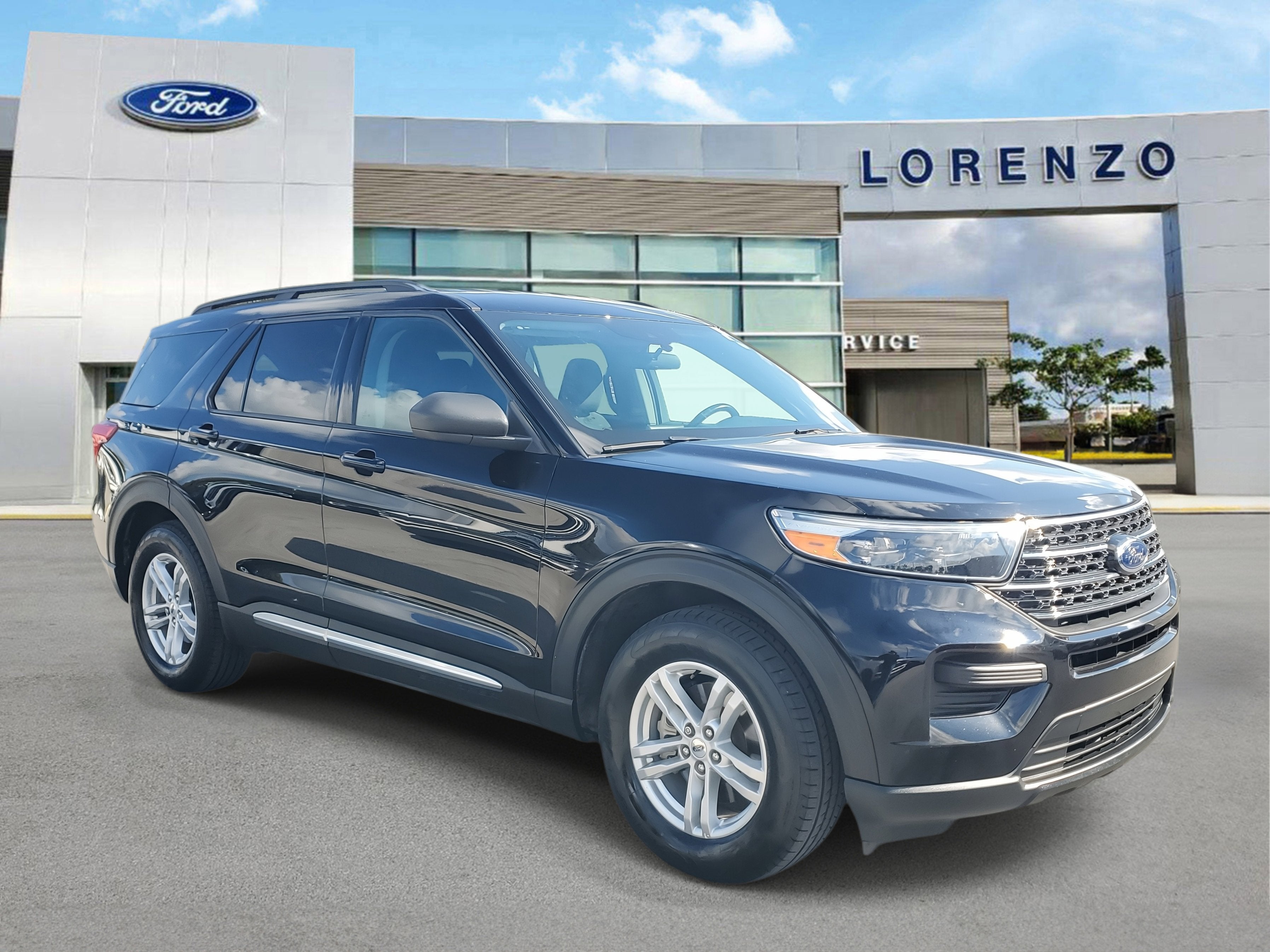2023 Ford Explorer XLT