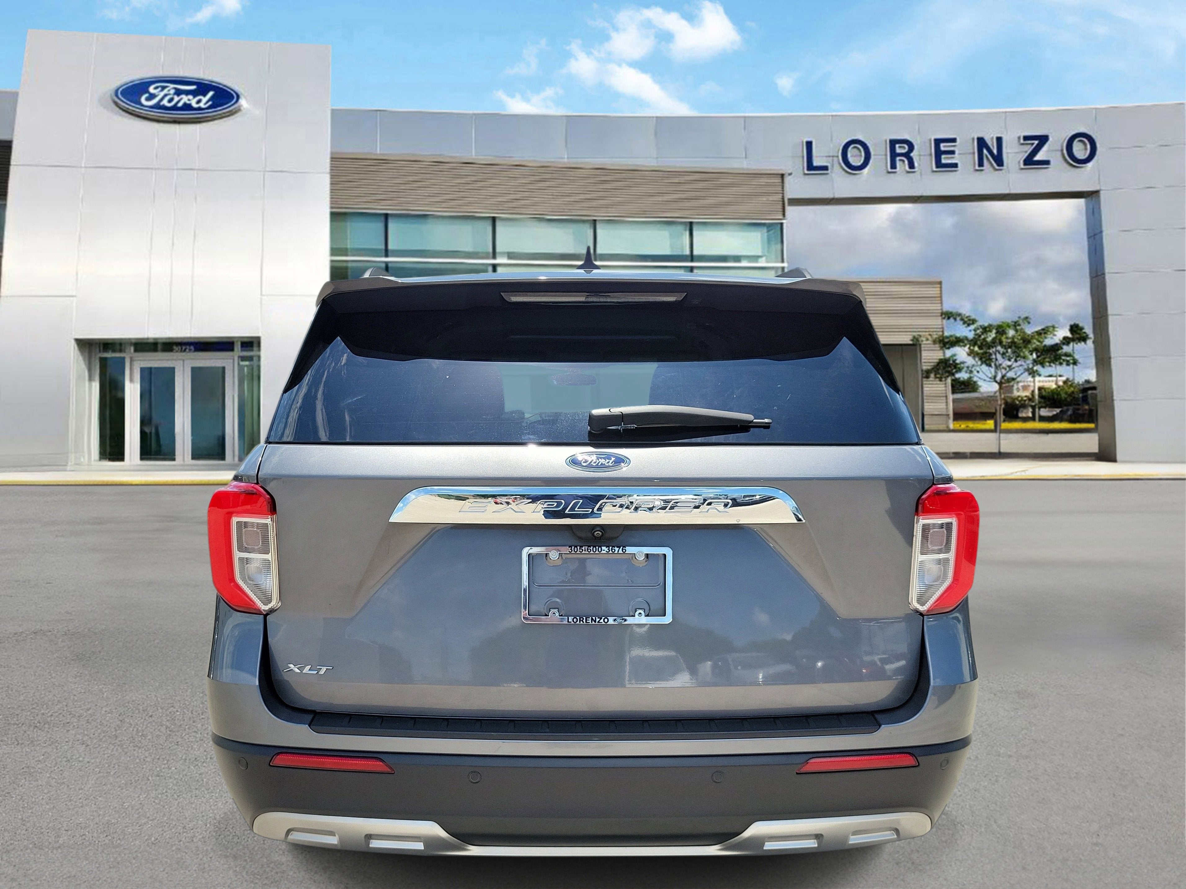 2023 Ford Explorer XLT