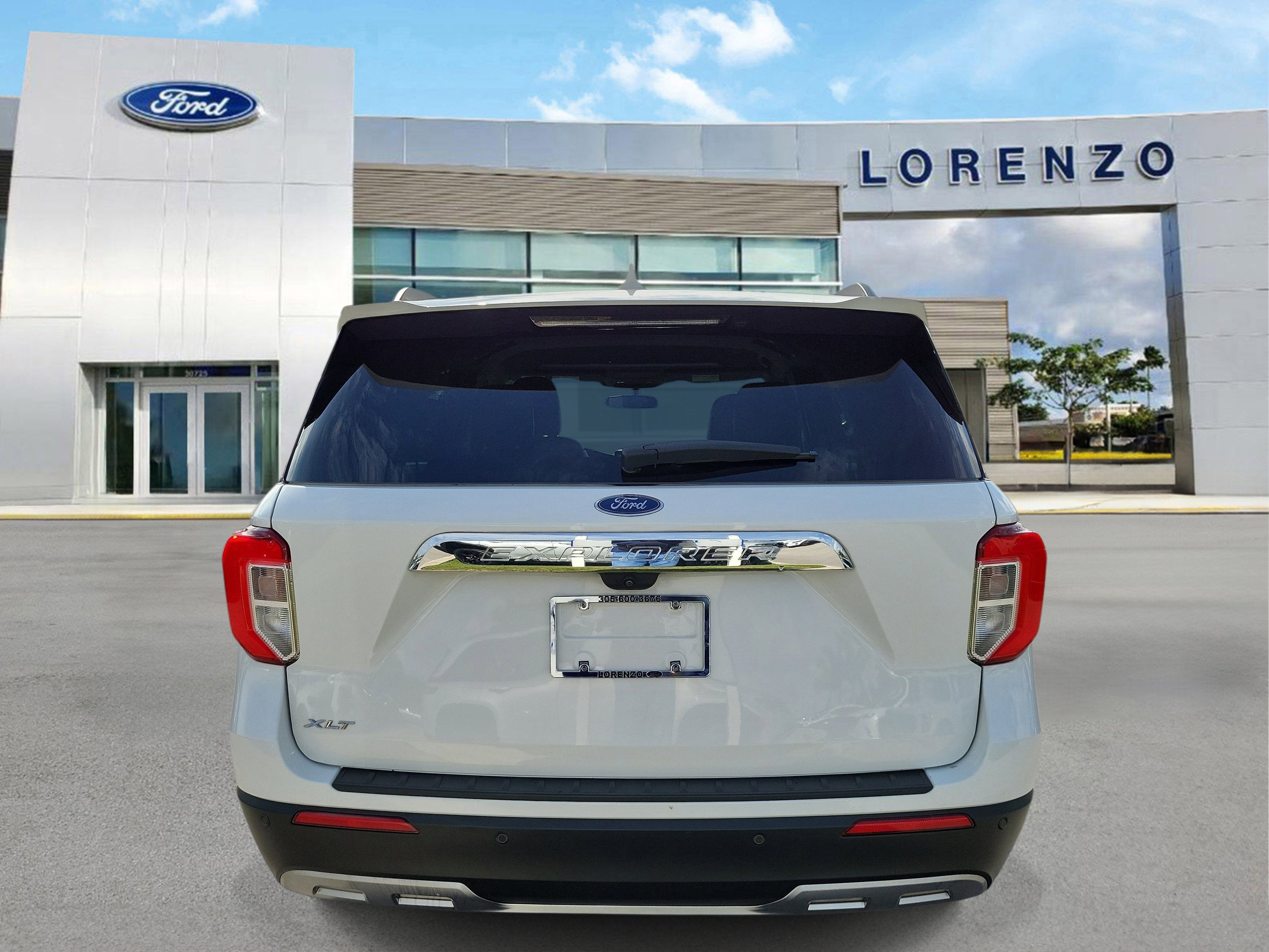 2023 Ford Explorer XLT