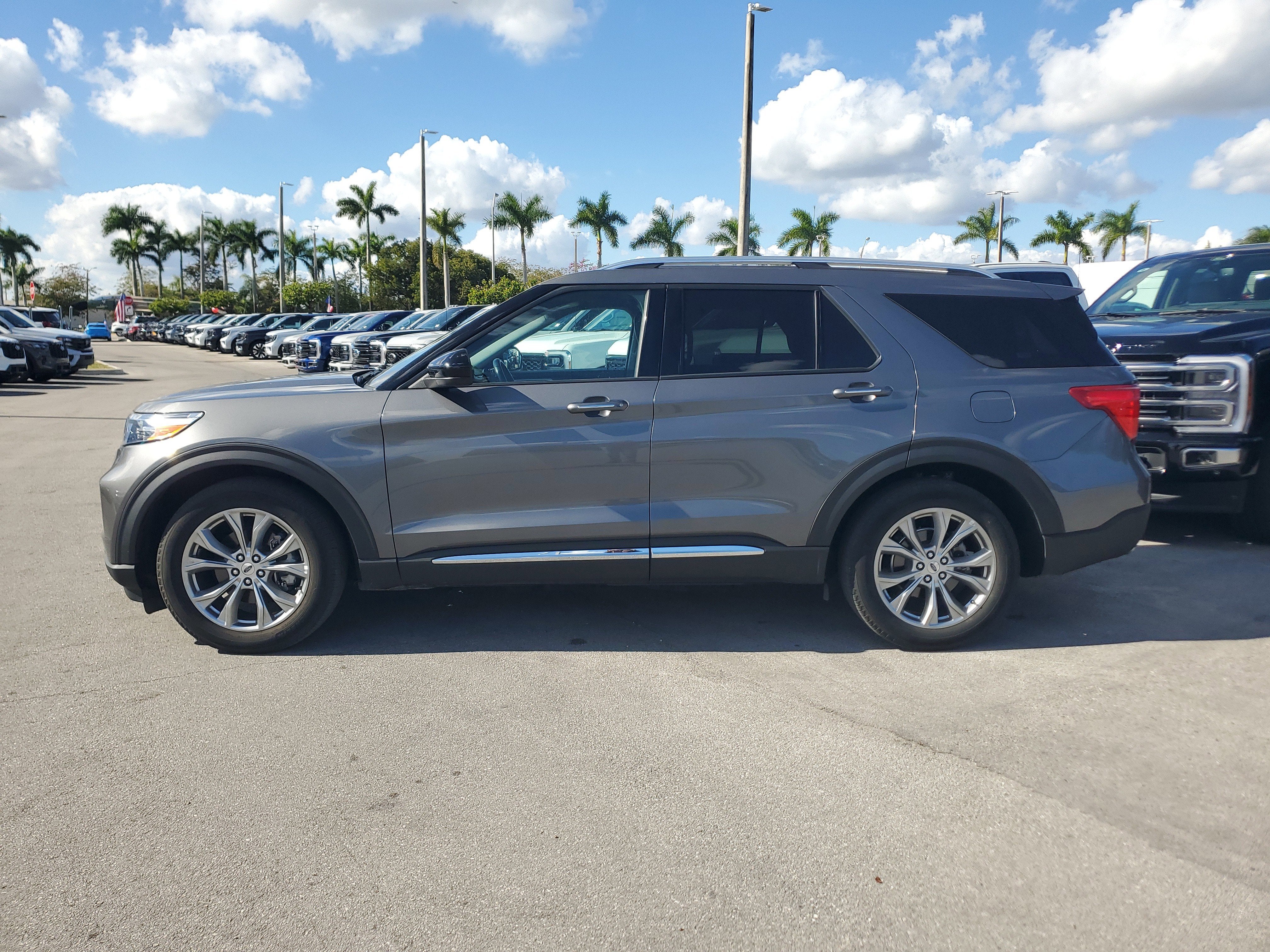 2023 Ford Explorer Limited
