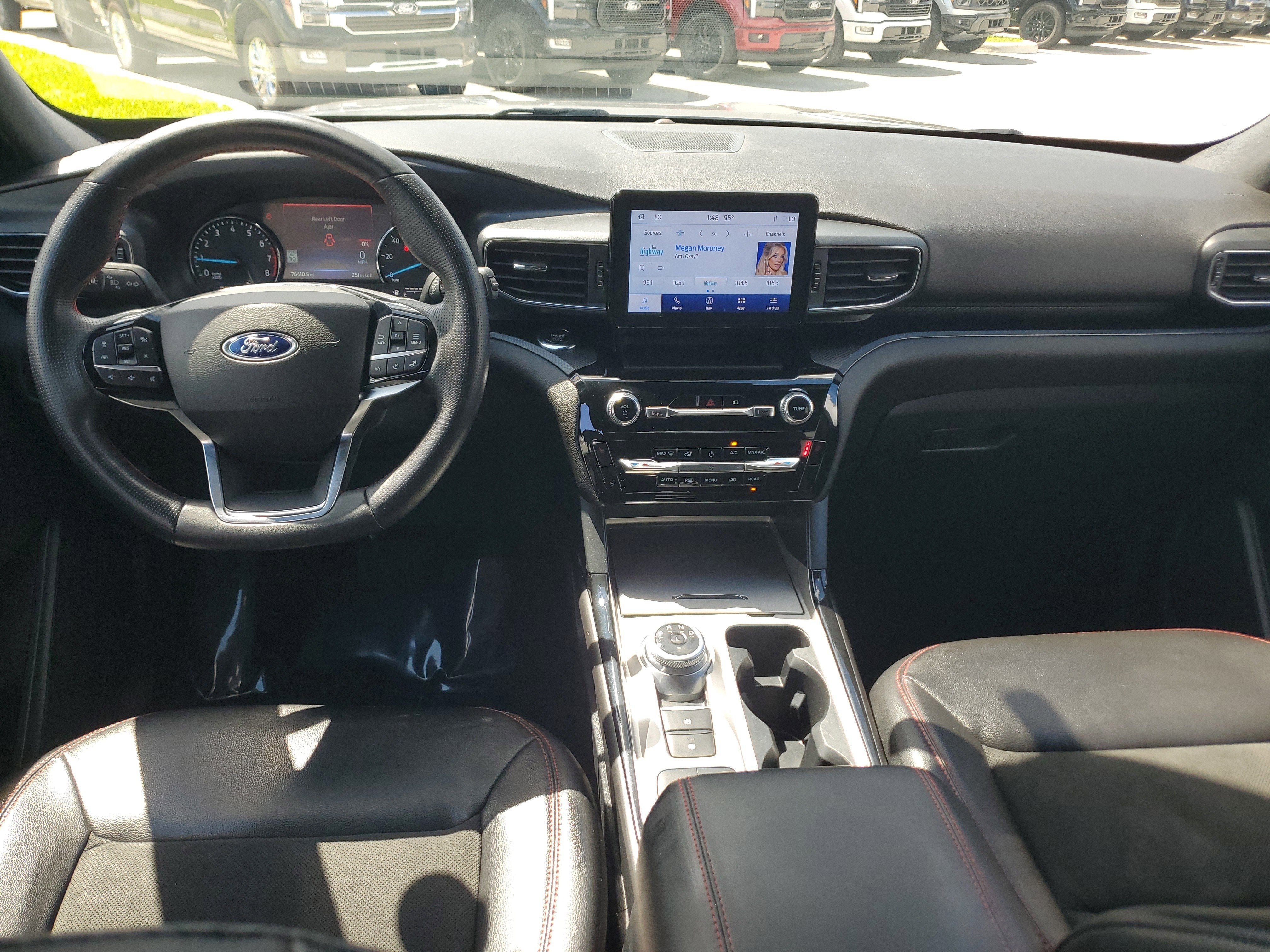 2022 Ford Explorer ST-Line