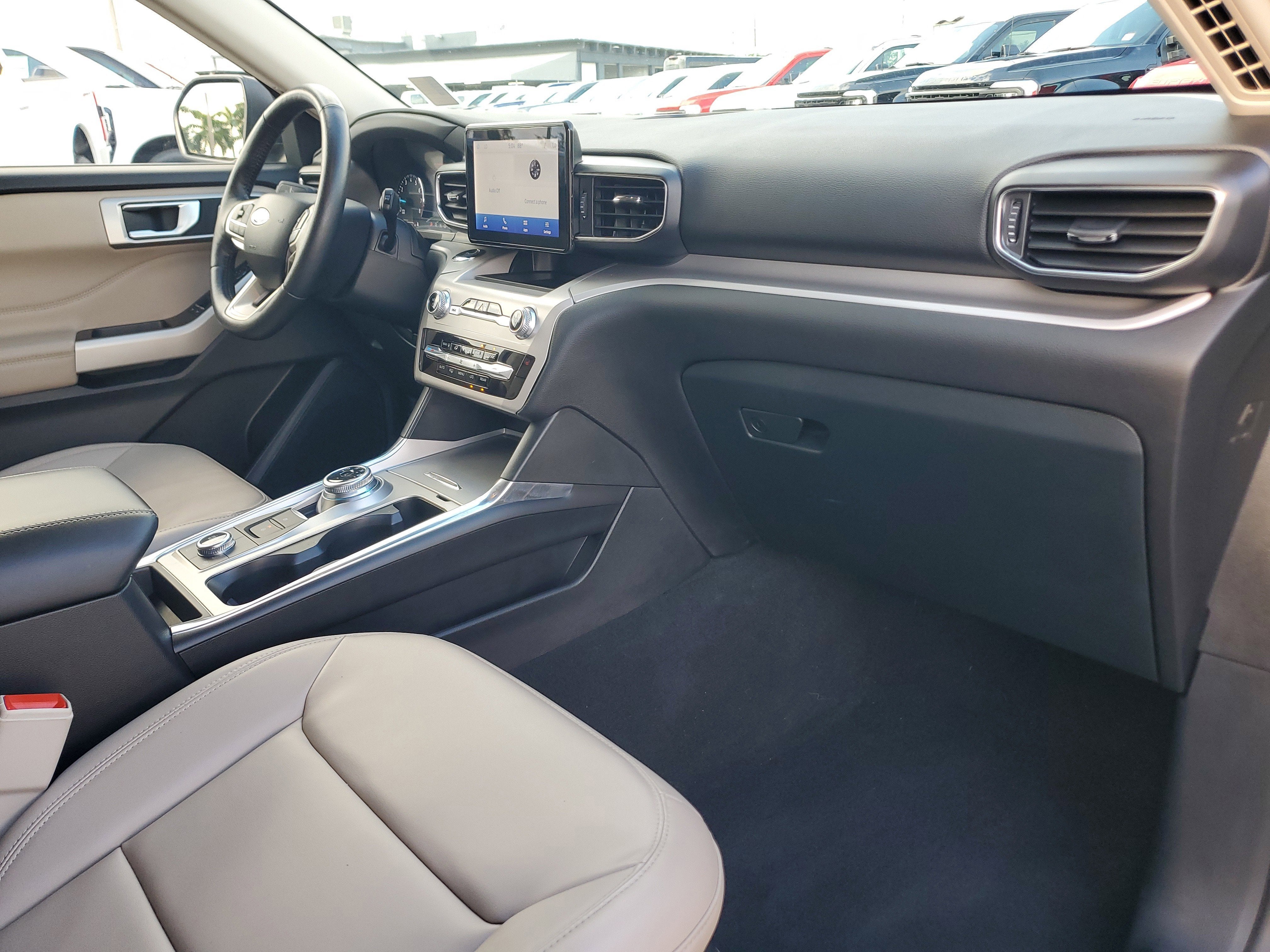 2024 Ford Explorer XLT 4WD