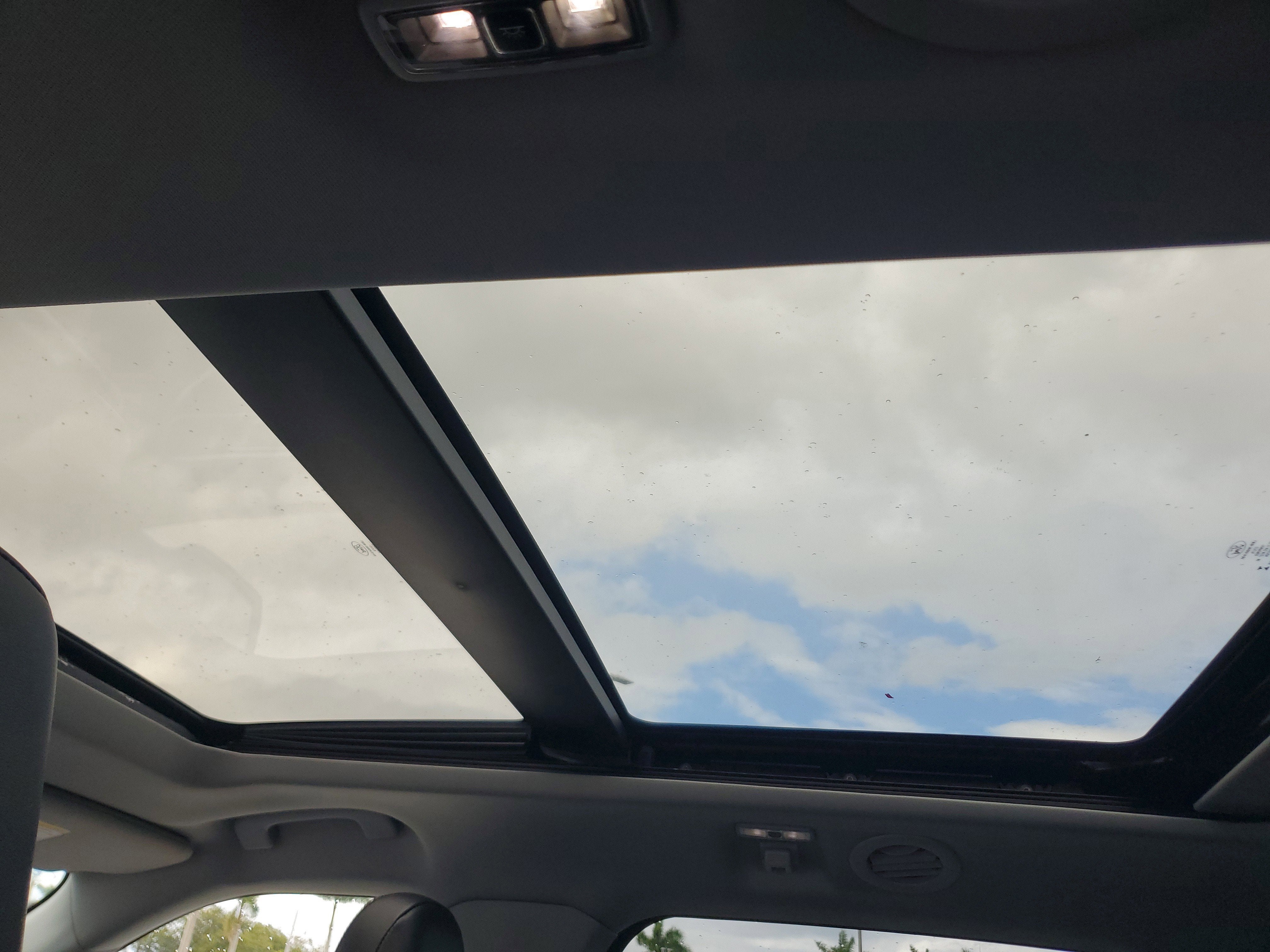 2023 Ford Explorer XLT 4WD