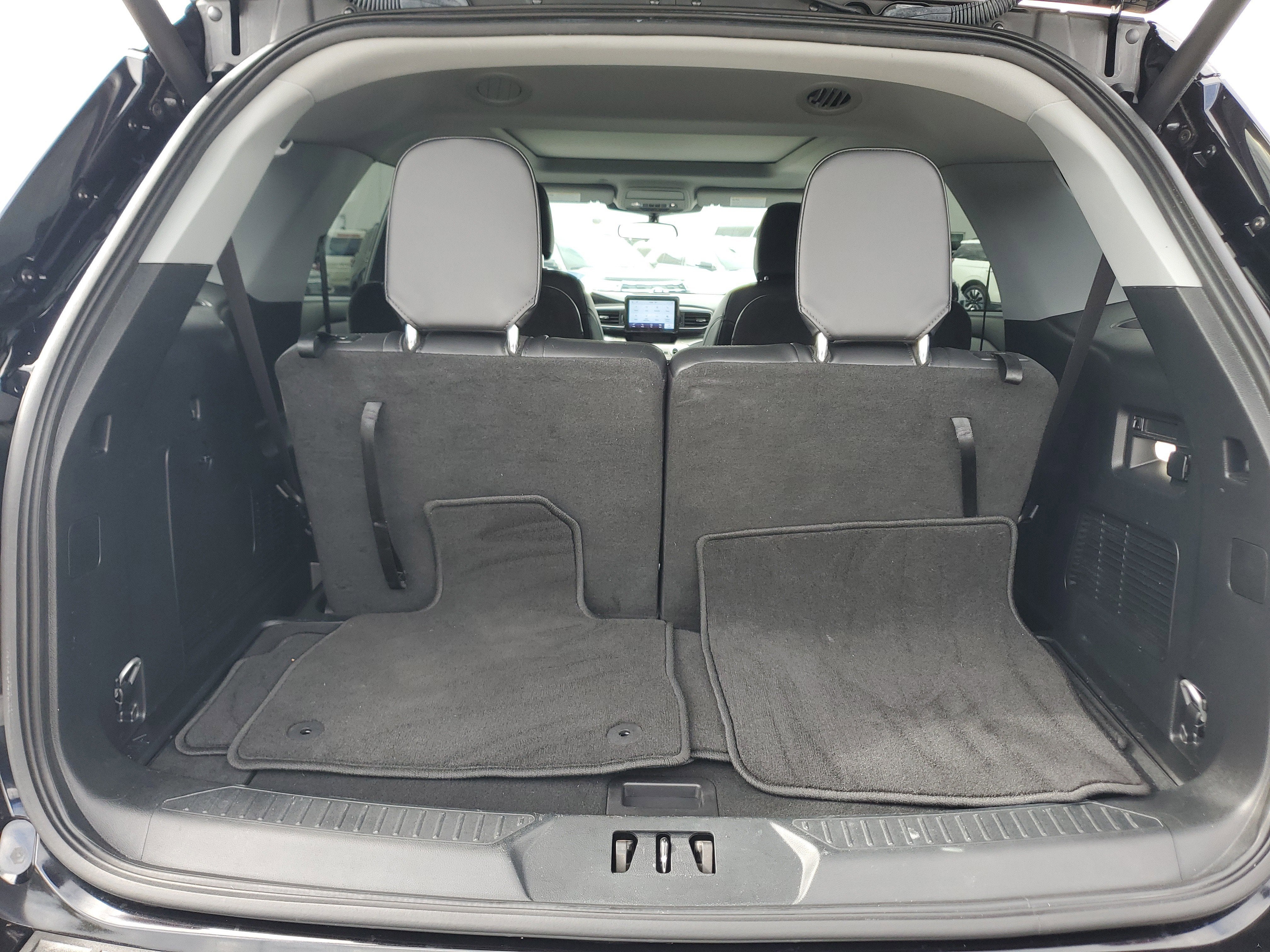 2023 Ford Explorer XLT 4WD