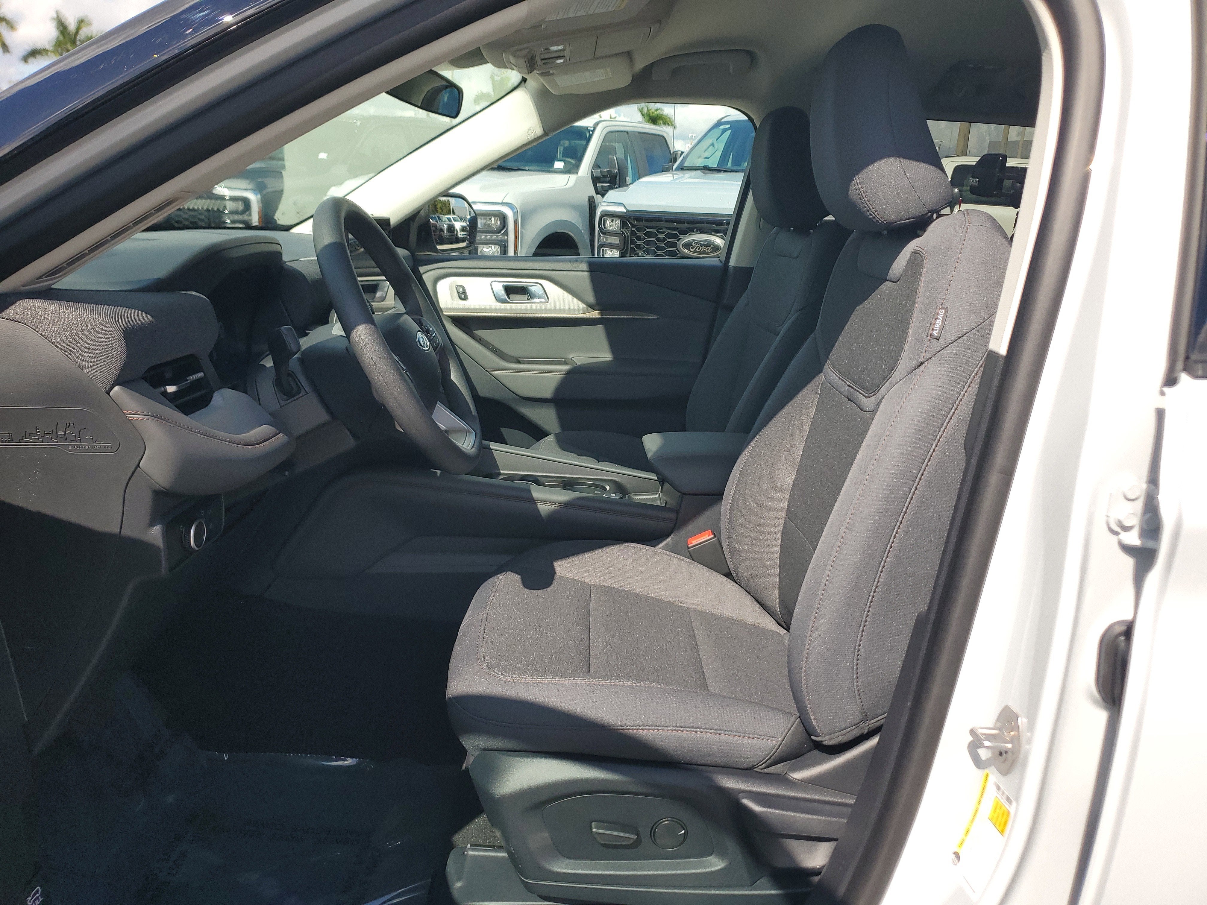 2026 Ford Explorer Active w/100A Pkg