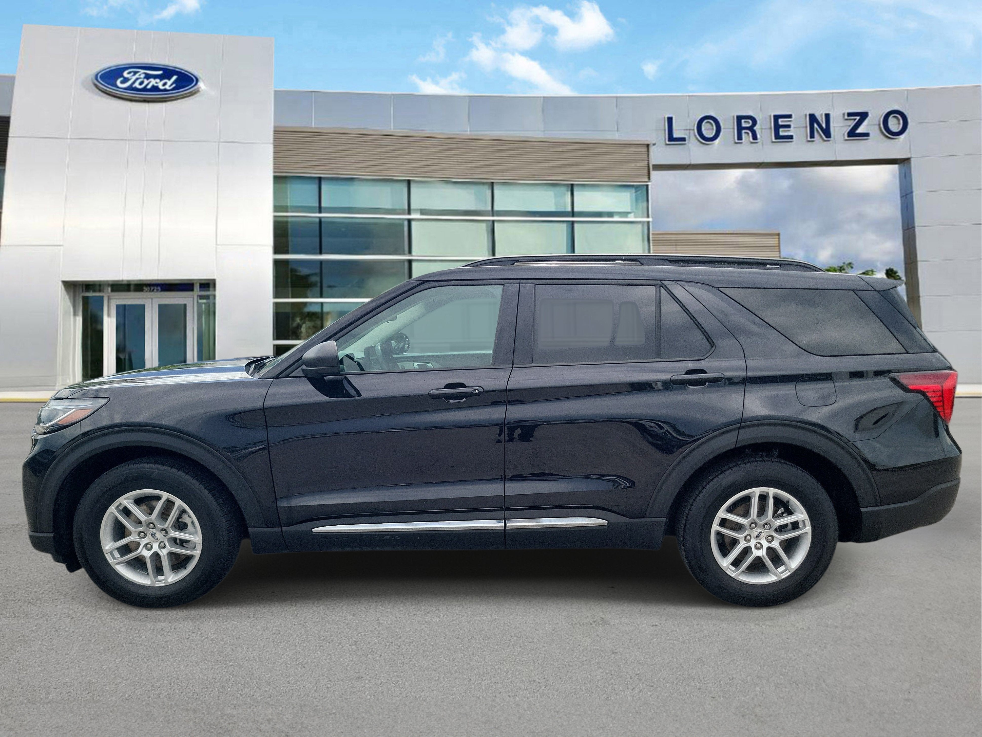 2025 Ford Explorer Active