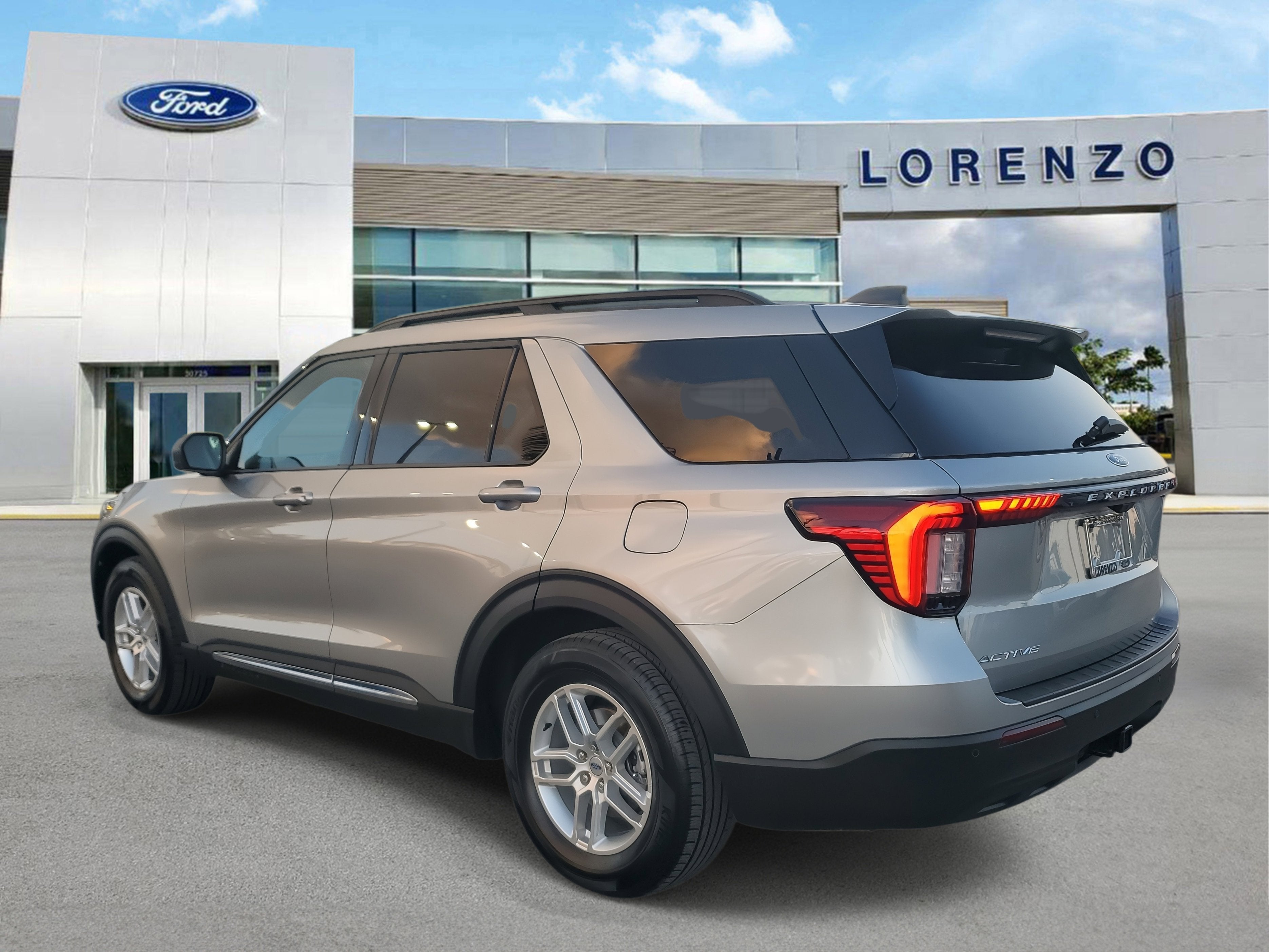 2025 Ford Explorer Active