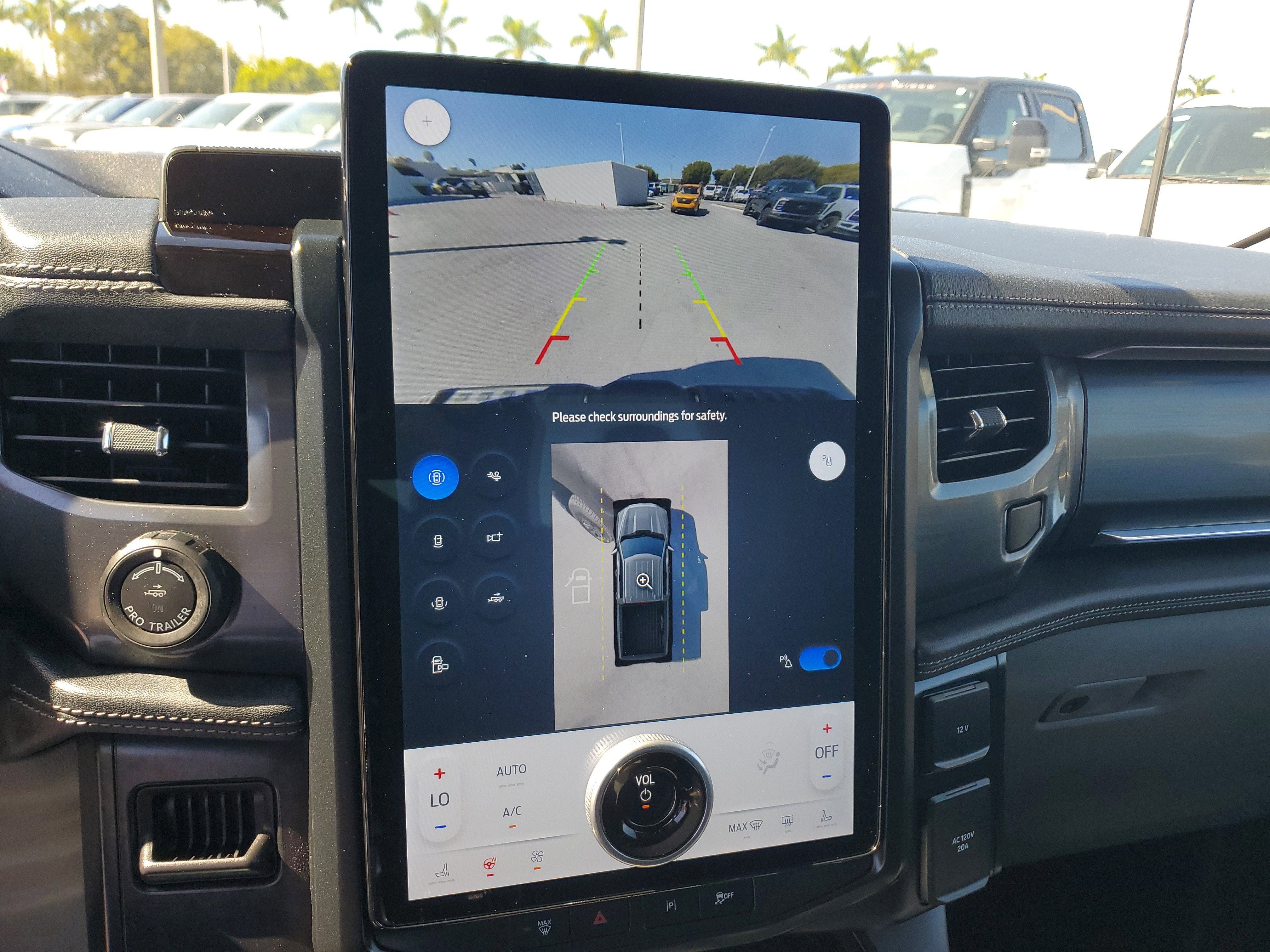 2024 Ford F-150 Lightning Flash 4WD