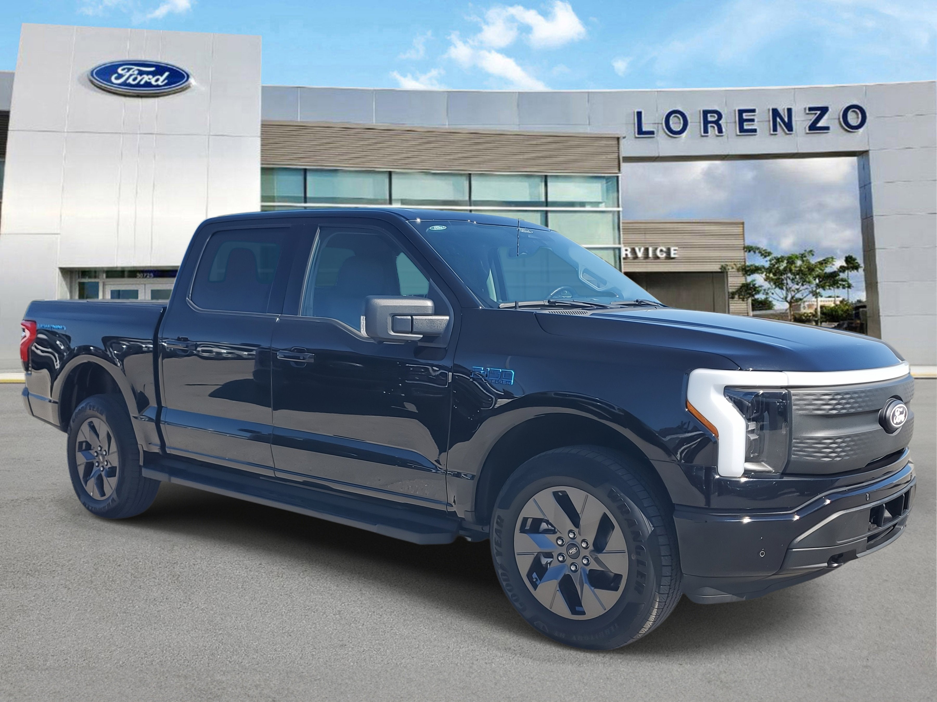 2024 Ford F-150 Lightning Flash 4WD