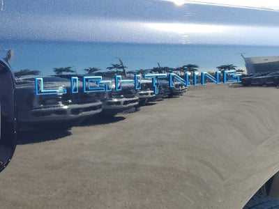 2024 Ford F-150 Lightning Flash 4WD