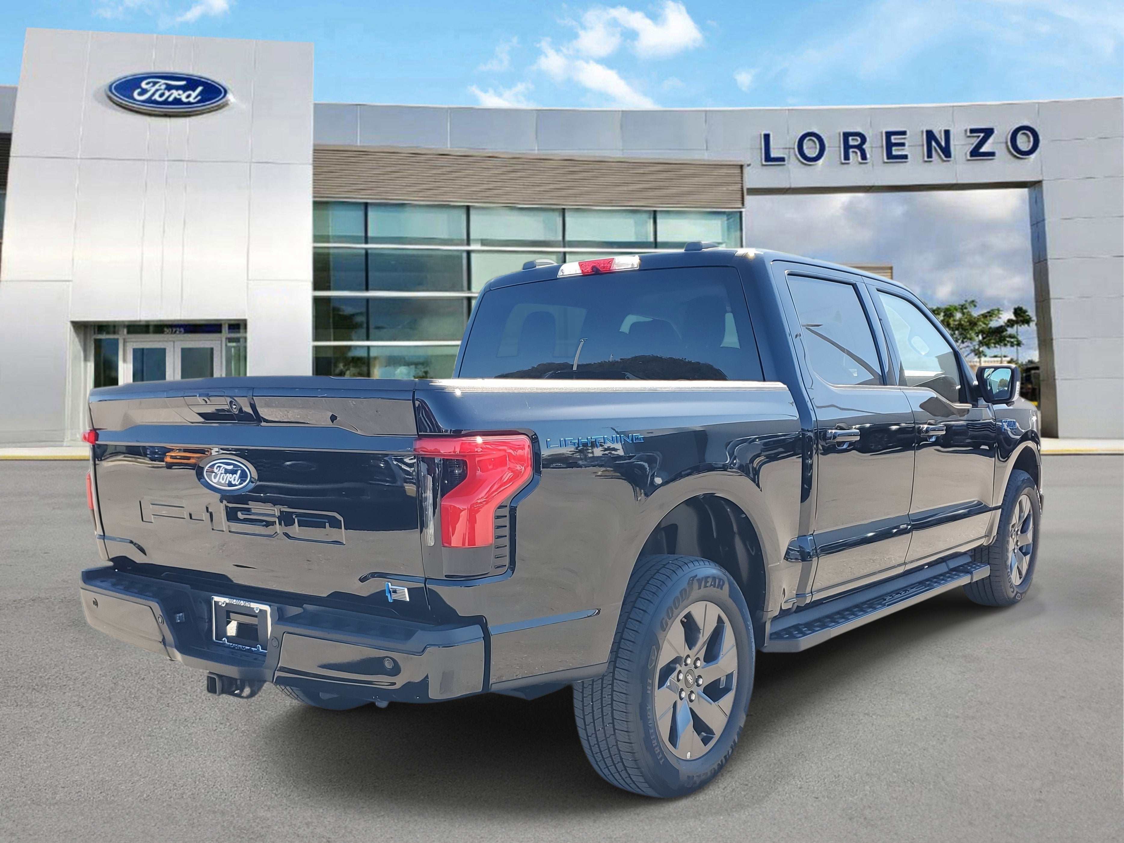 2024 Ford F-150 Lightning Flash 4WD