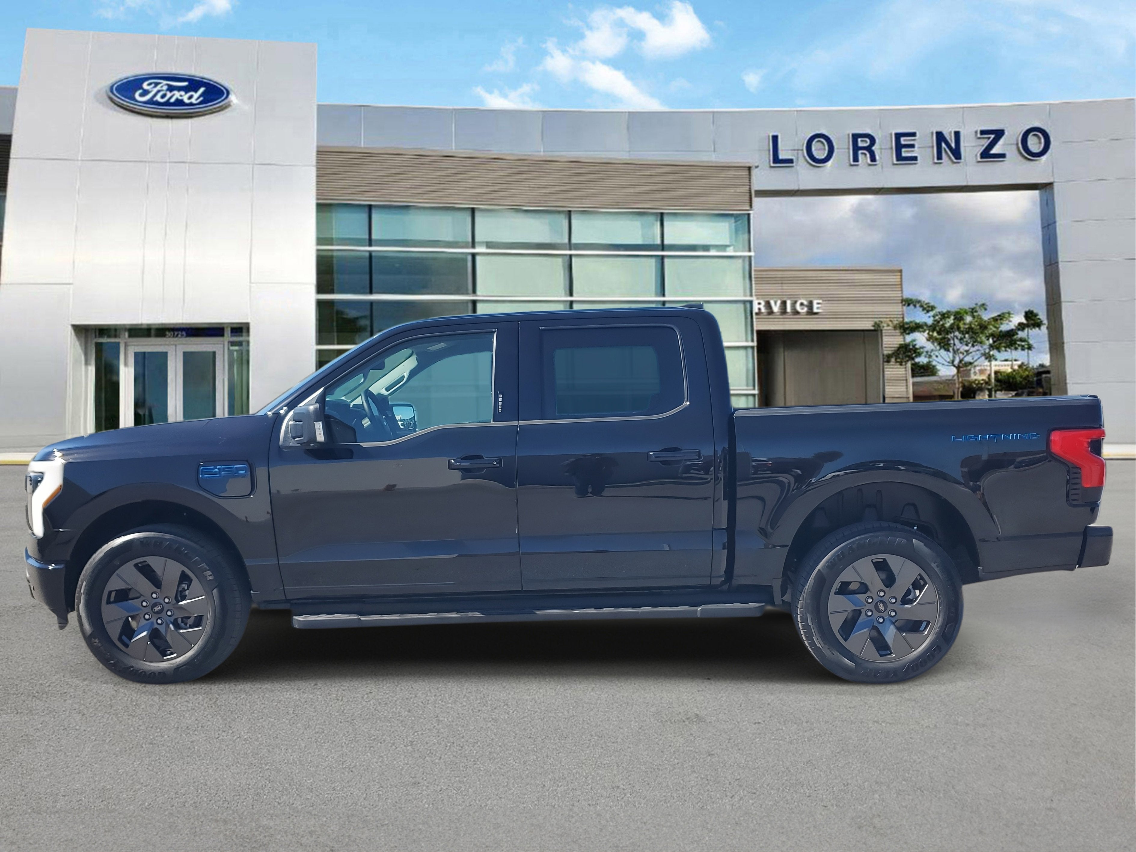 2024 Ford F-150 Lightning Flash 4WD