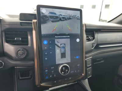 2024 Ford F-150 Lightning LARIAT 4WD