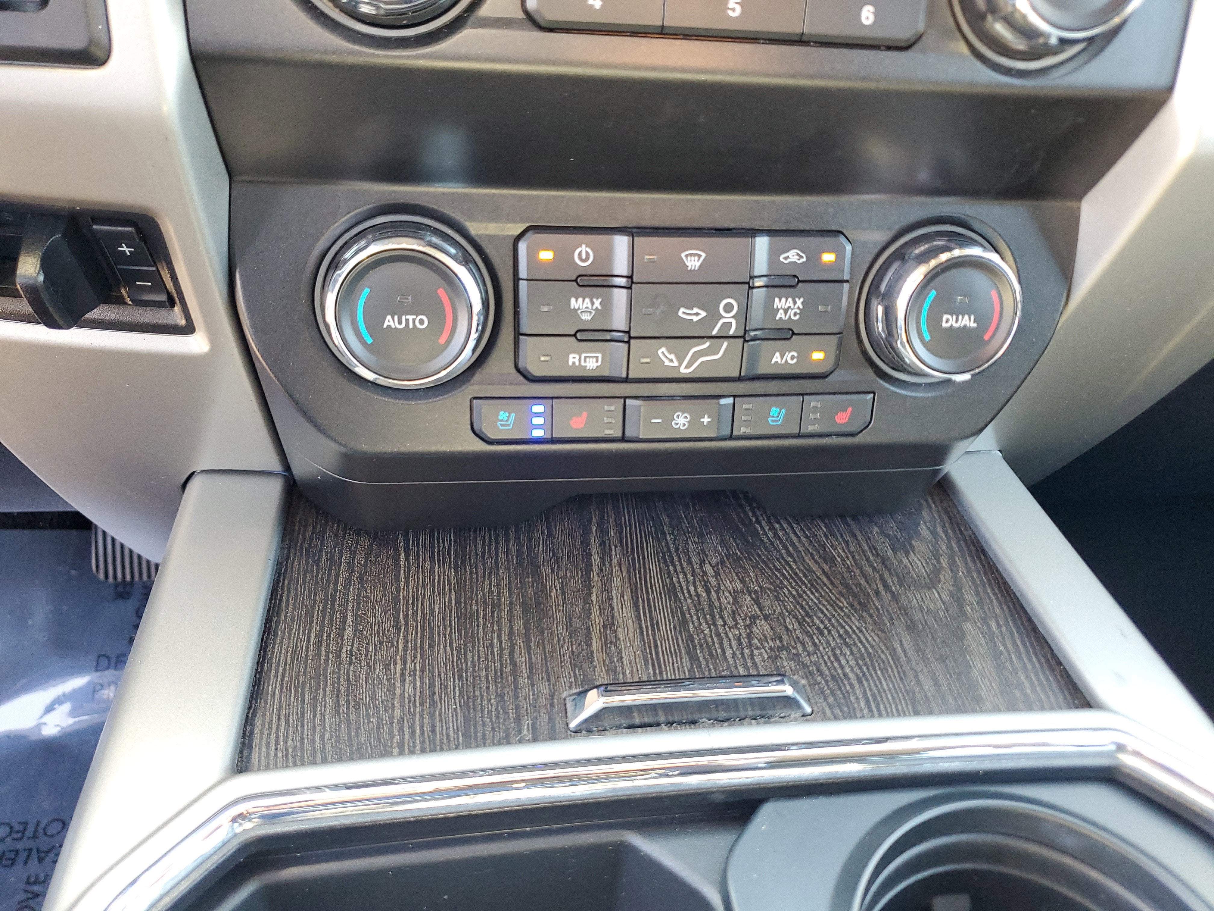 2021 Ford Super Duty F-250 SRW LARIAT 4WD Diesel