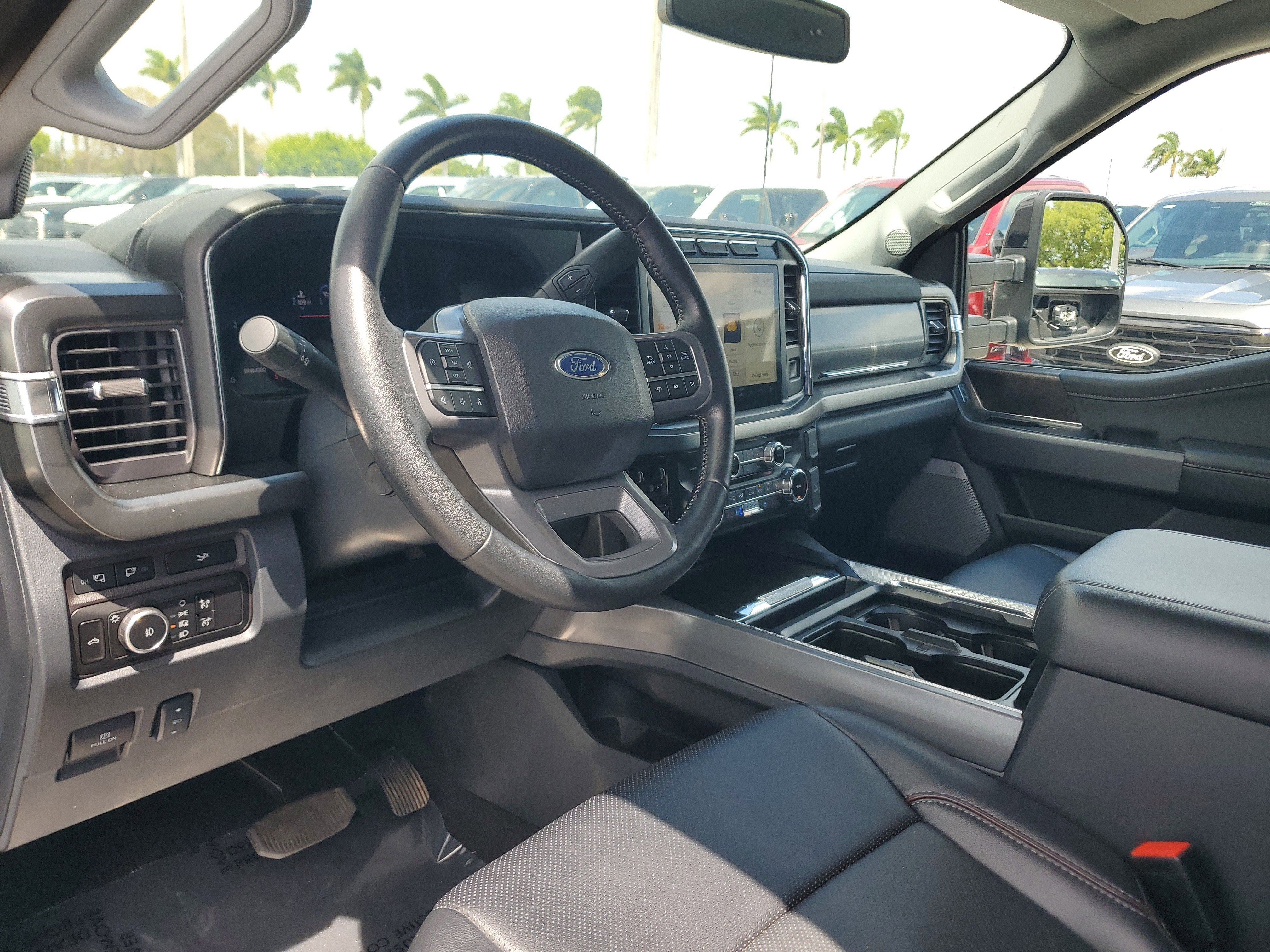 2024 Ford Super Duty F-250 SRW LARIAT 4WD Diesel