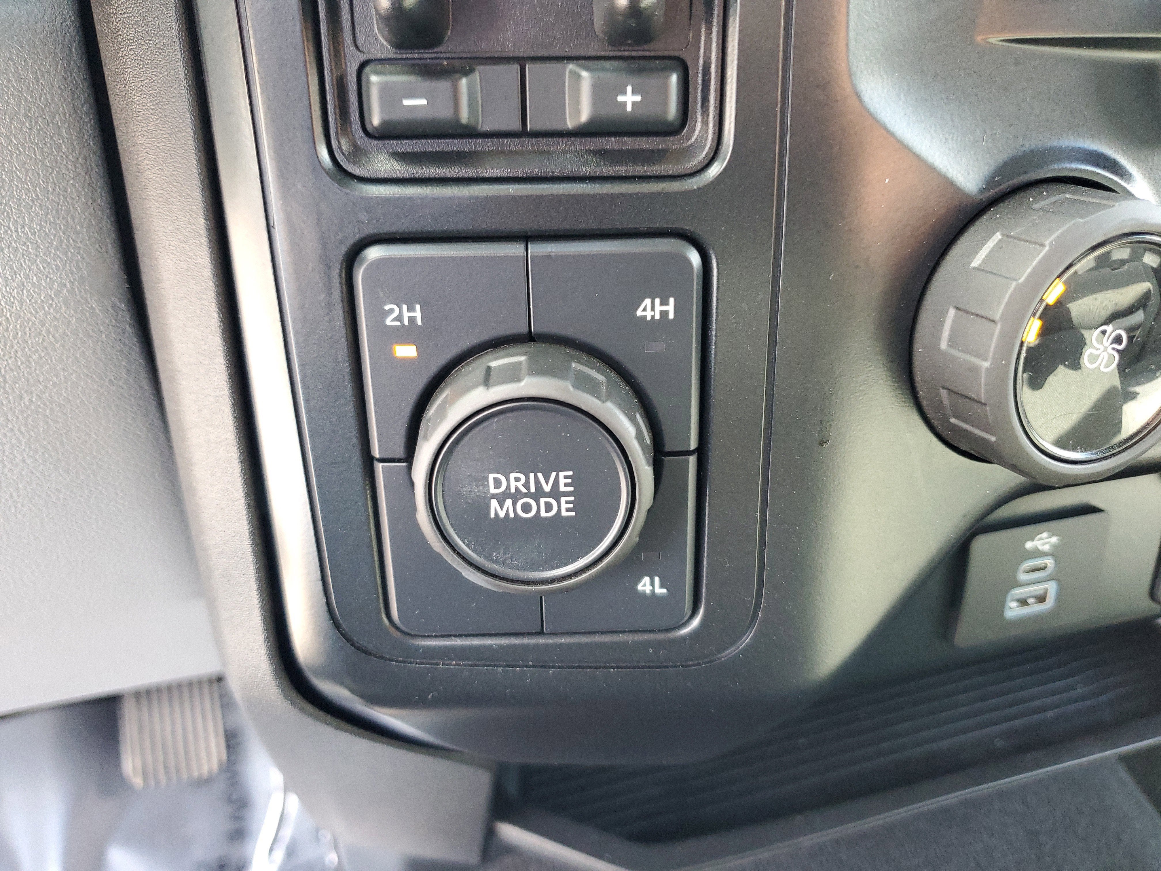 2024 Ford Super Duty F-250 SRW XLT 4WD Diesel