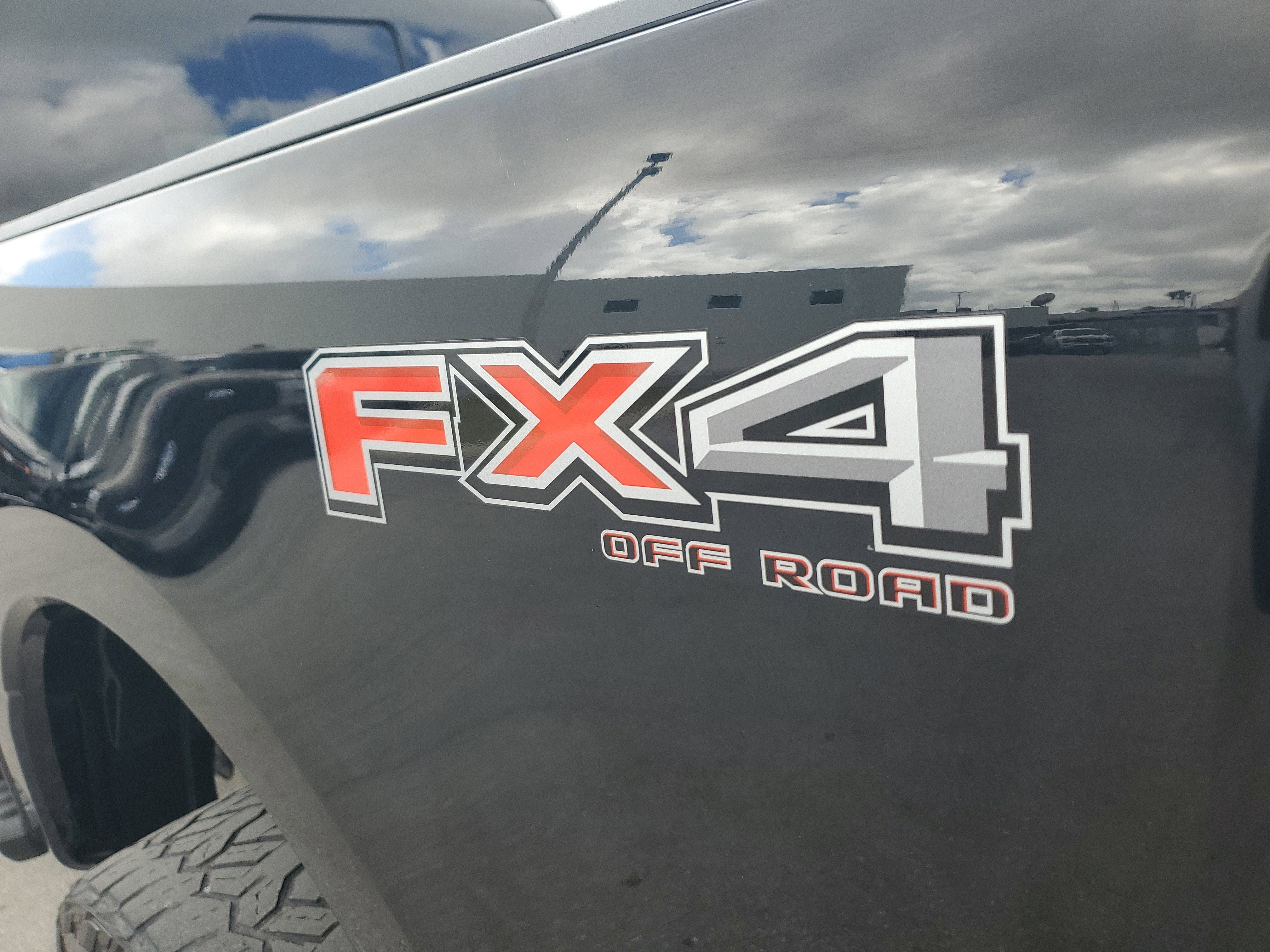 2024 Ford Super Duty F-250 SRW Platinum 4WD Diesel