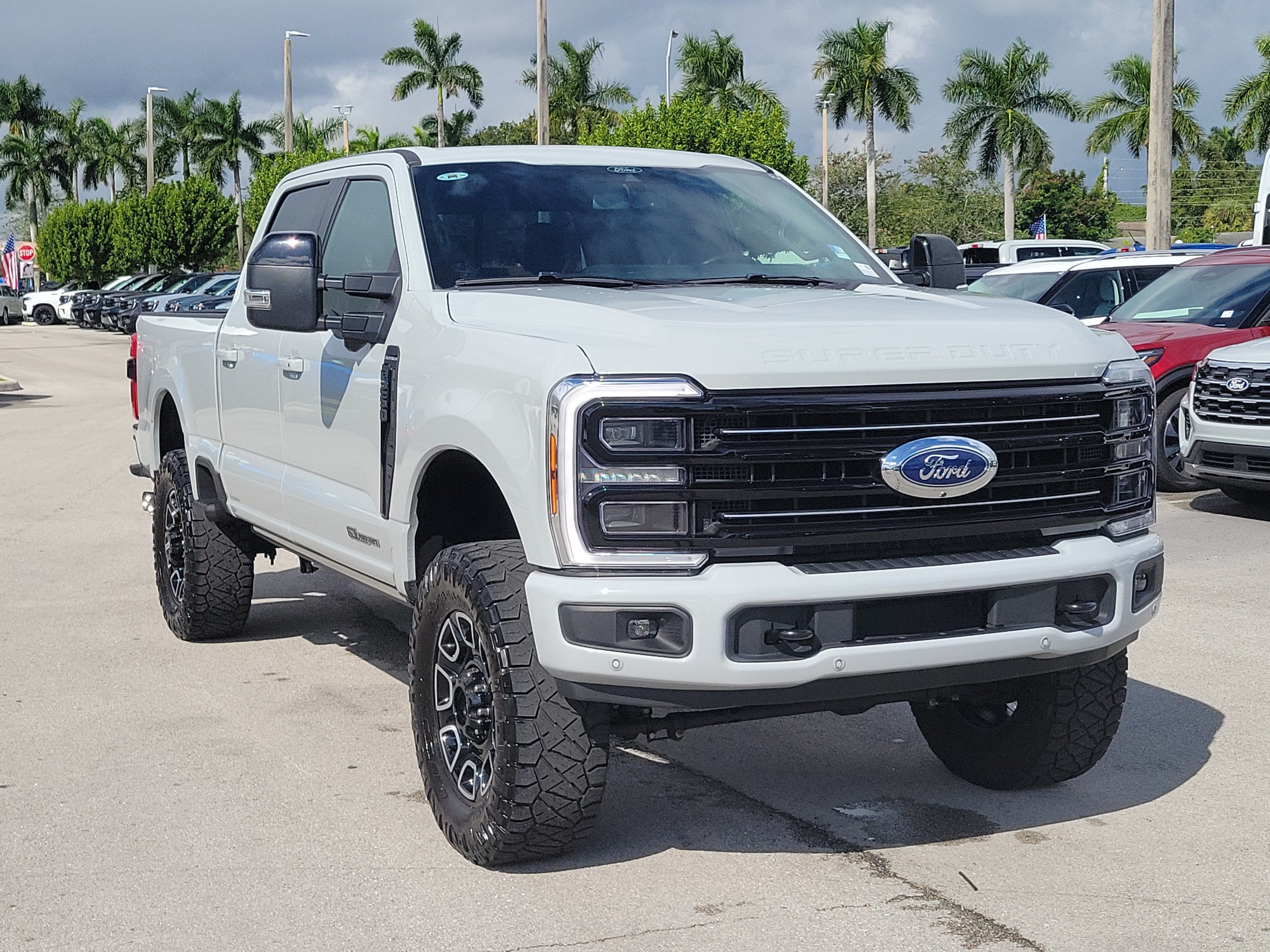 2025 Ford Super Duty F-250 SRW Platinum