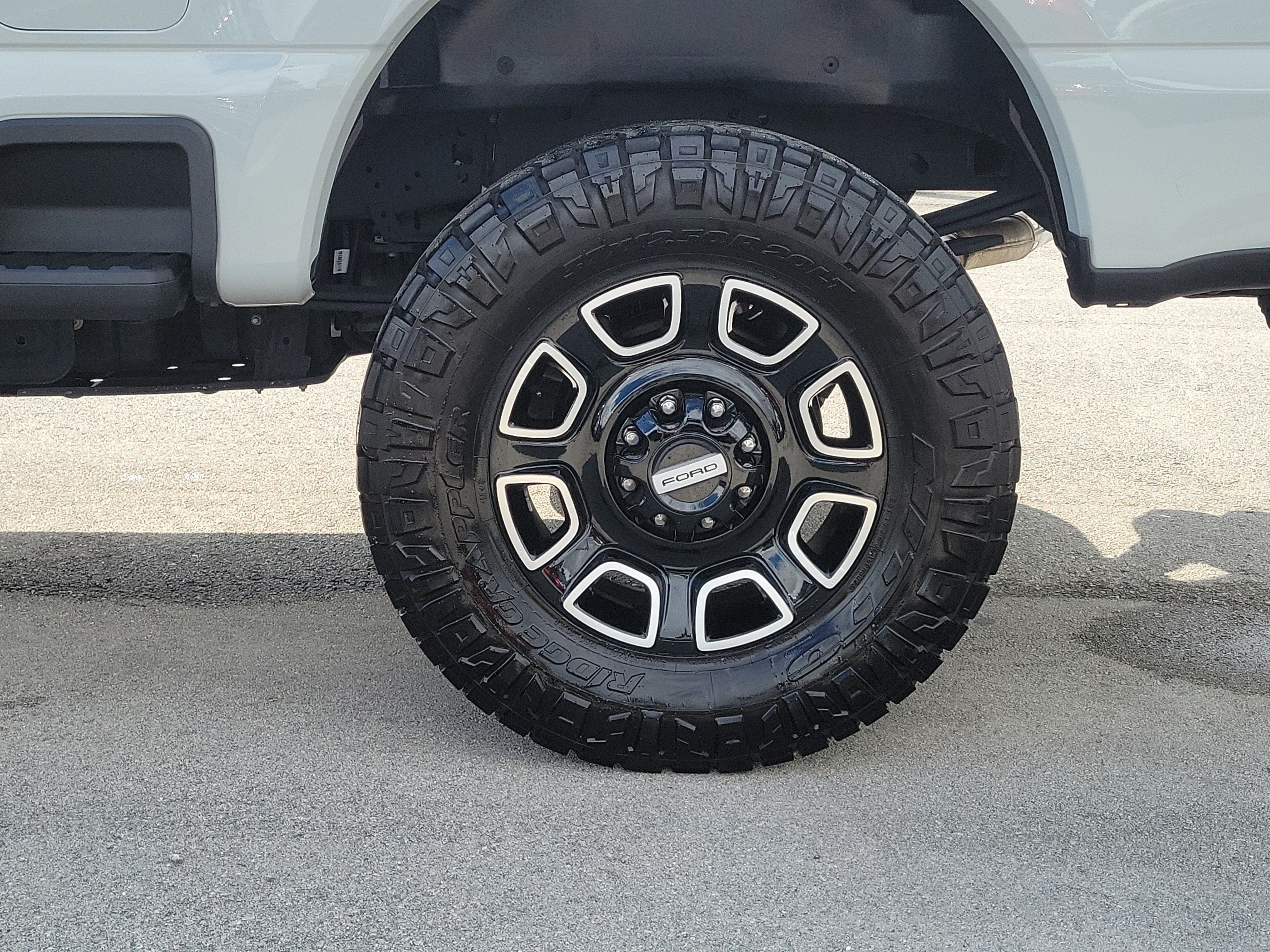 2025 Ford Super Duty F-250 SRW Platinum