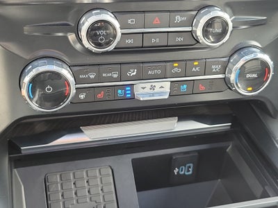 2025 Ford Super Duty F-250 SRW Platinum