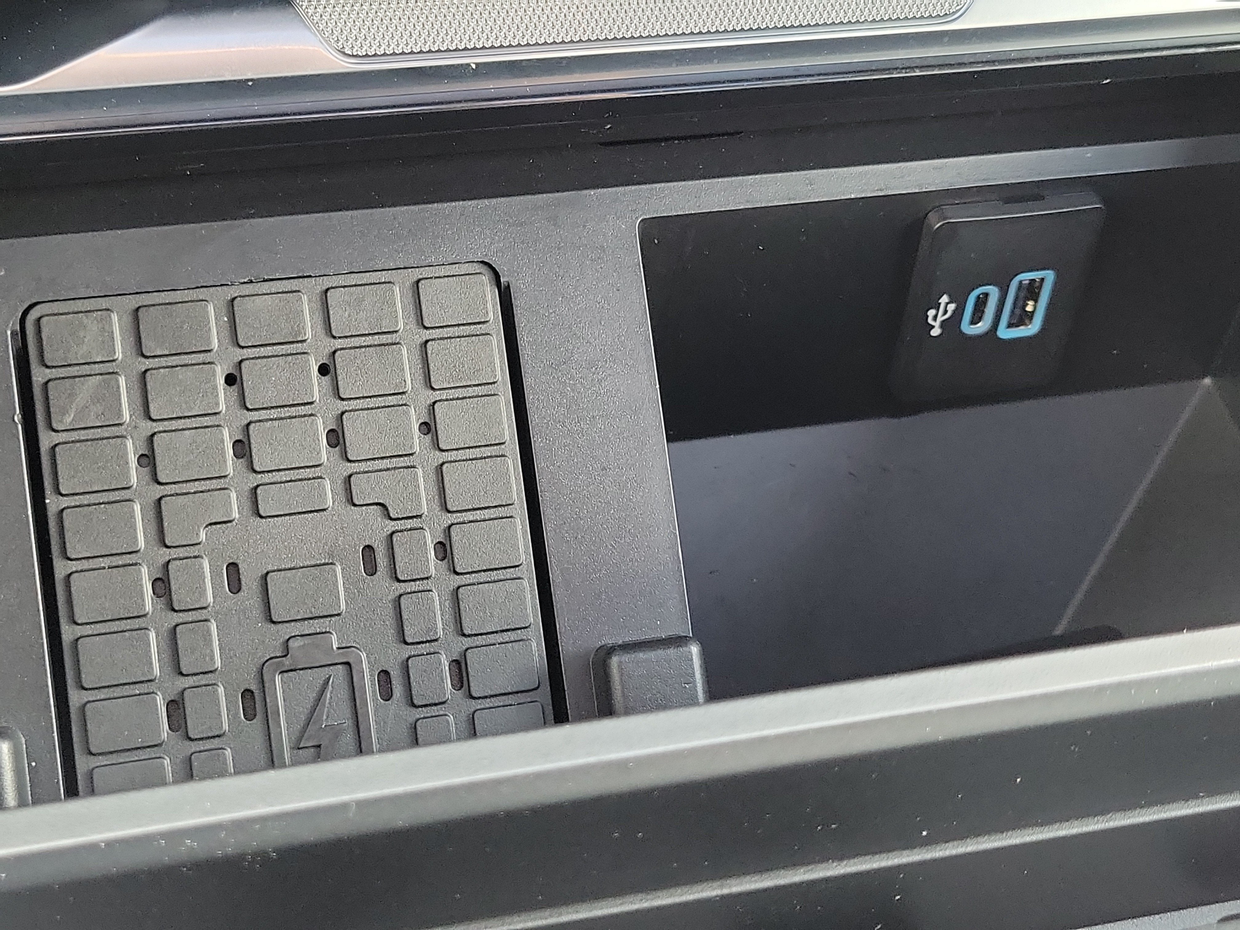 2025 Ford Super Duty F-250 SRW Platinum