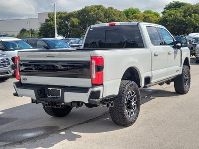 2025 Ford Super Duty F-250 SRW Platinum