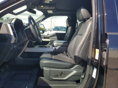 2022 Ford Super Duty F-350 SRW LARIAT 4WD Diesel