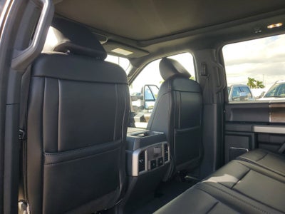 2022 Ford Super Duty F-350 SRW LARIAT 4WD Diesel