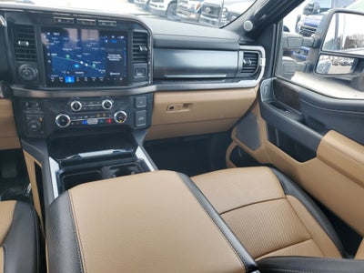 2023 Ford Super Duty F-350 DRW LARIAT 4WD Diesel