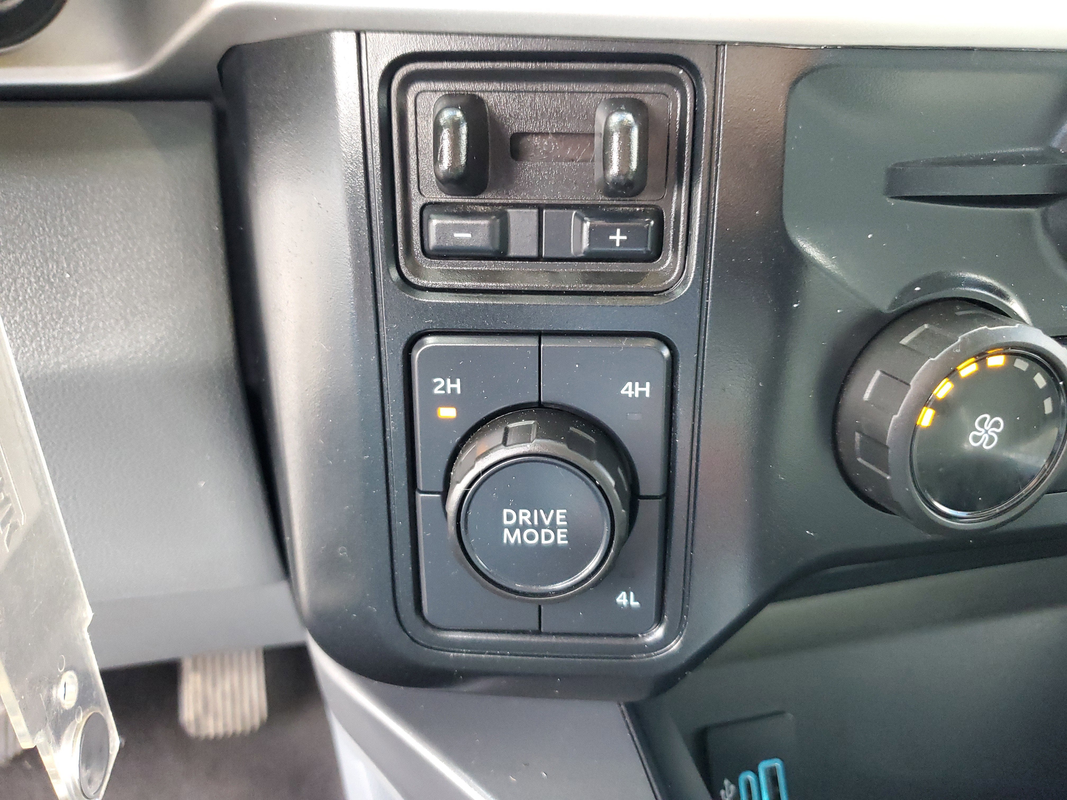 2024 Ford Super Duty F-350 DRW XLT 4WD Diesel