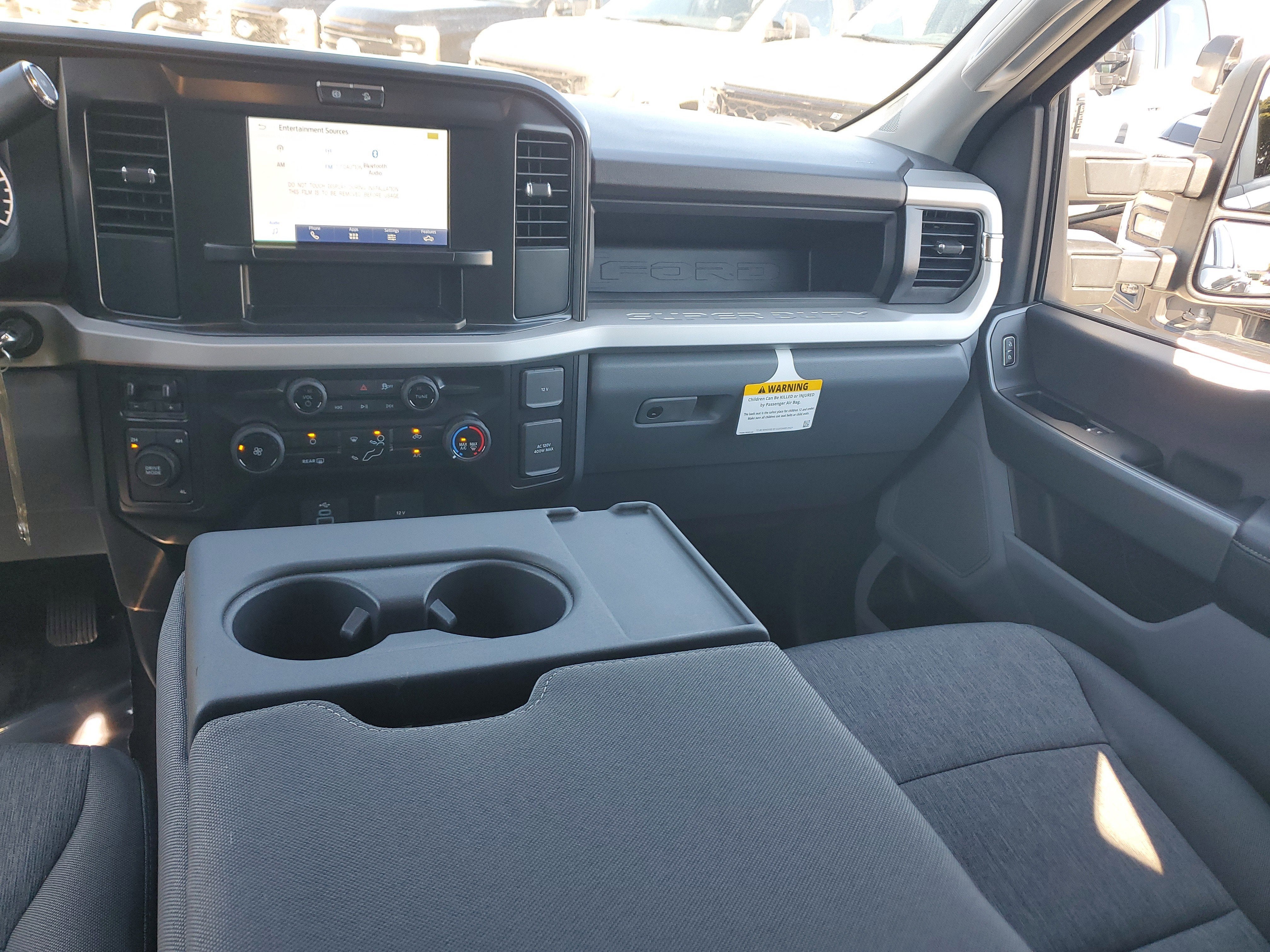 2026 Ford Super Duty F-350 DRW XL