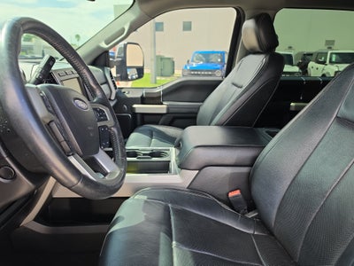 2020 Ford Super Duty F-350 DRW LARIAT 4WD Diesel