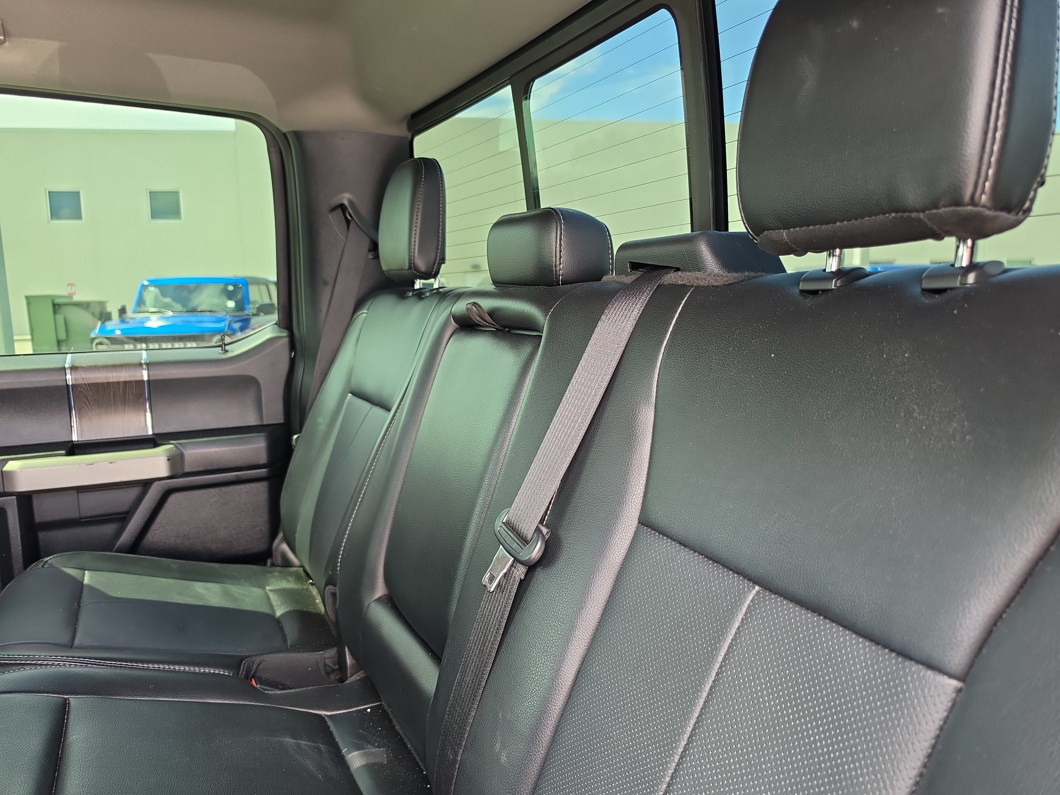 2020 Ford Super Duty F-350 DRW LARIAT 4WD Diesel