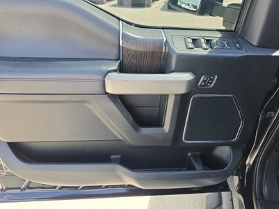 2020 Ford Super Duty F-350 DRW LARIAT 4WD Diesel